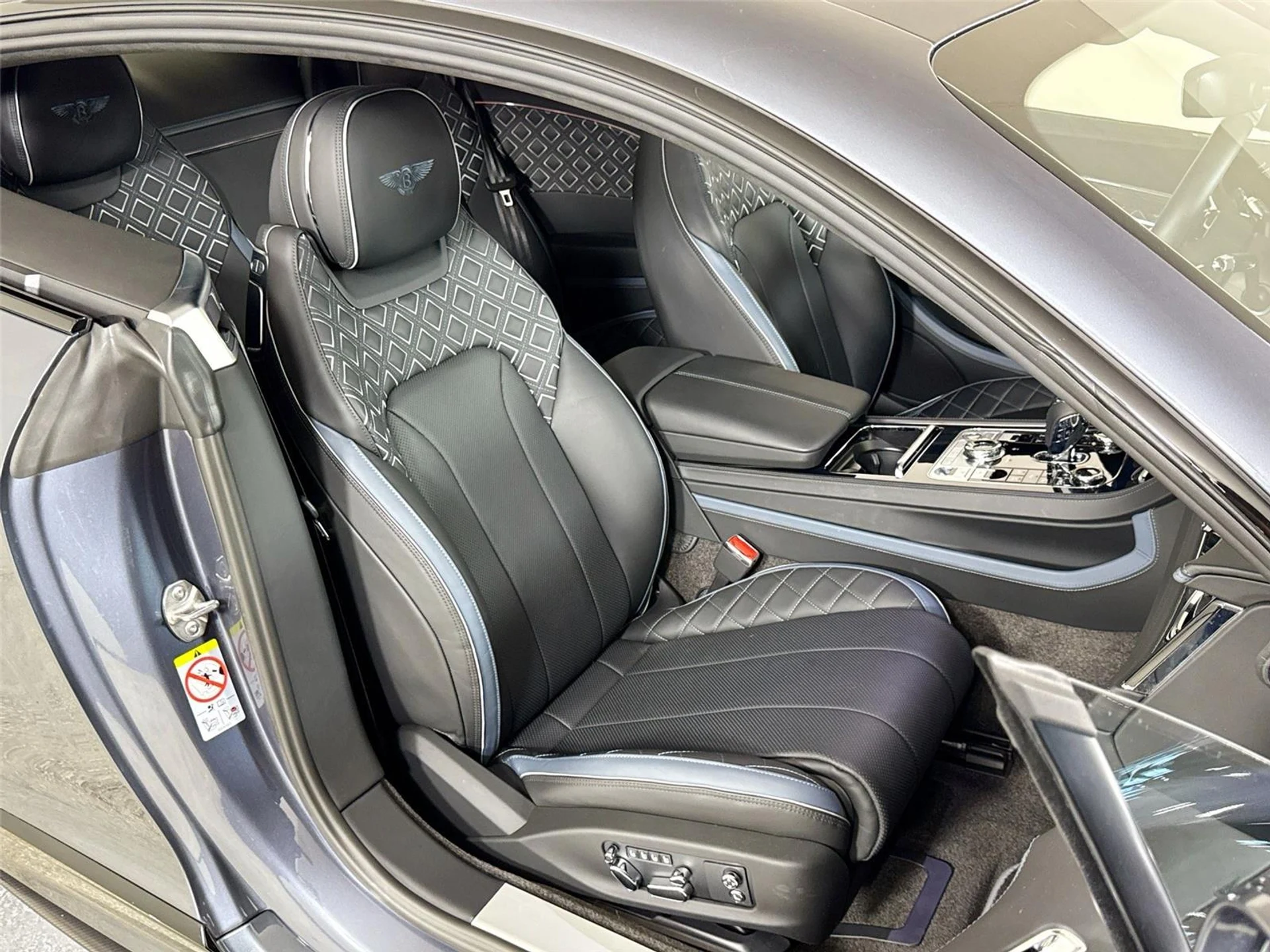 mph027_1123579075_86d8b872152ac9faffbcce2015c28eb3_450cb3e792