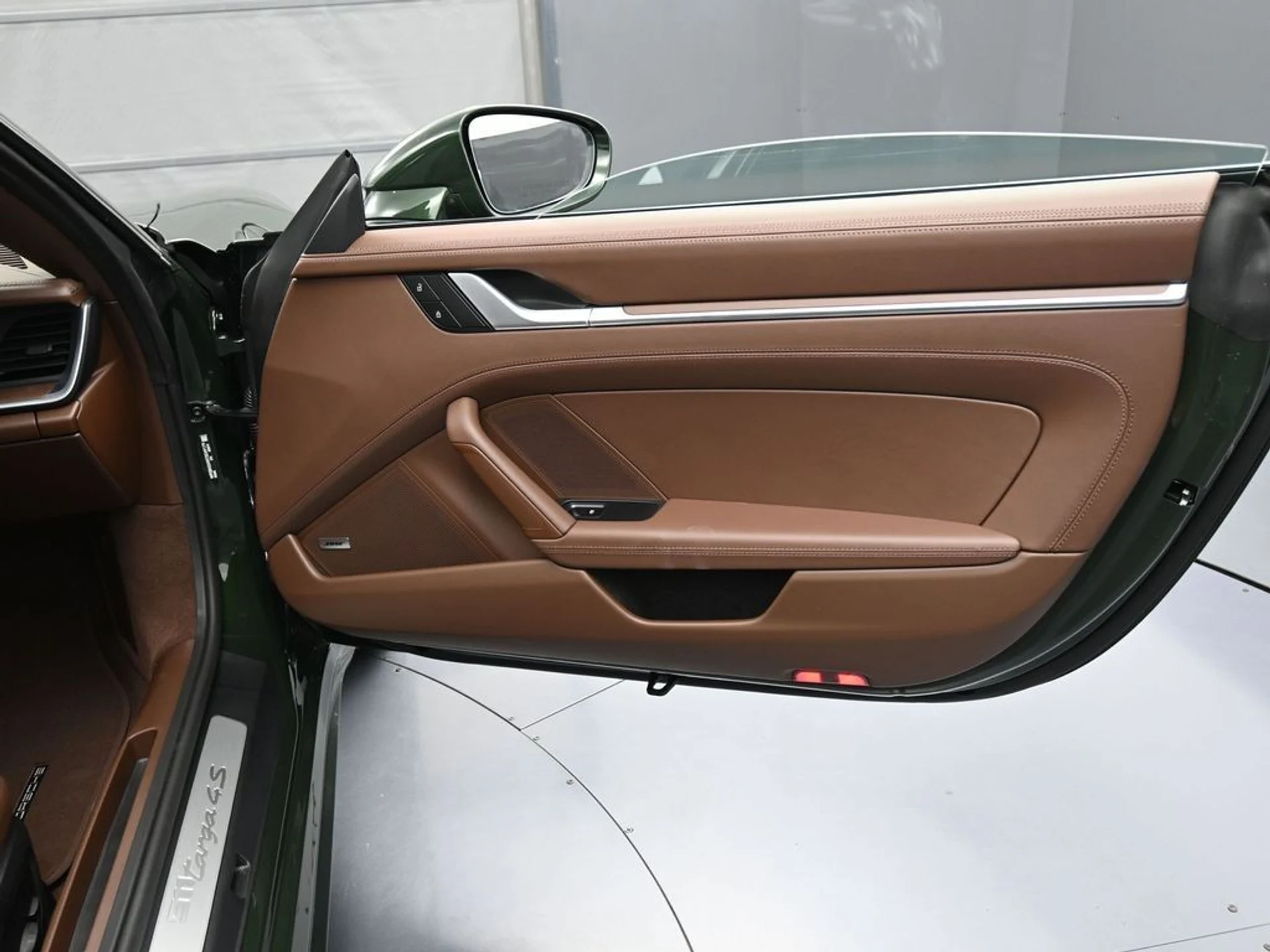 mph027_1127301087_4a96e0d5658e78d4c60ffd4f39957bac_d28ba5d062