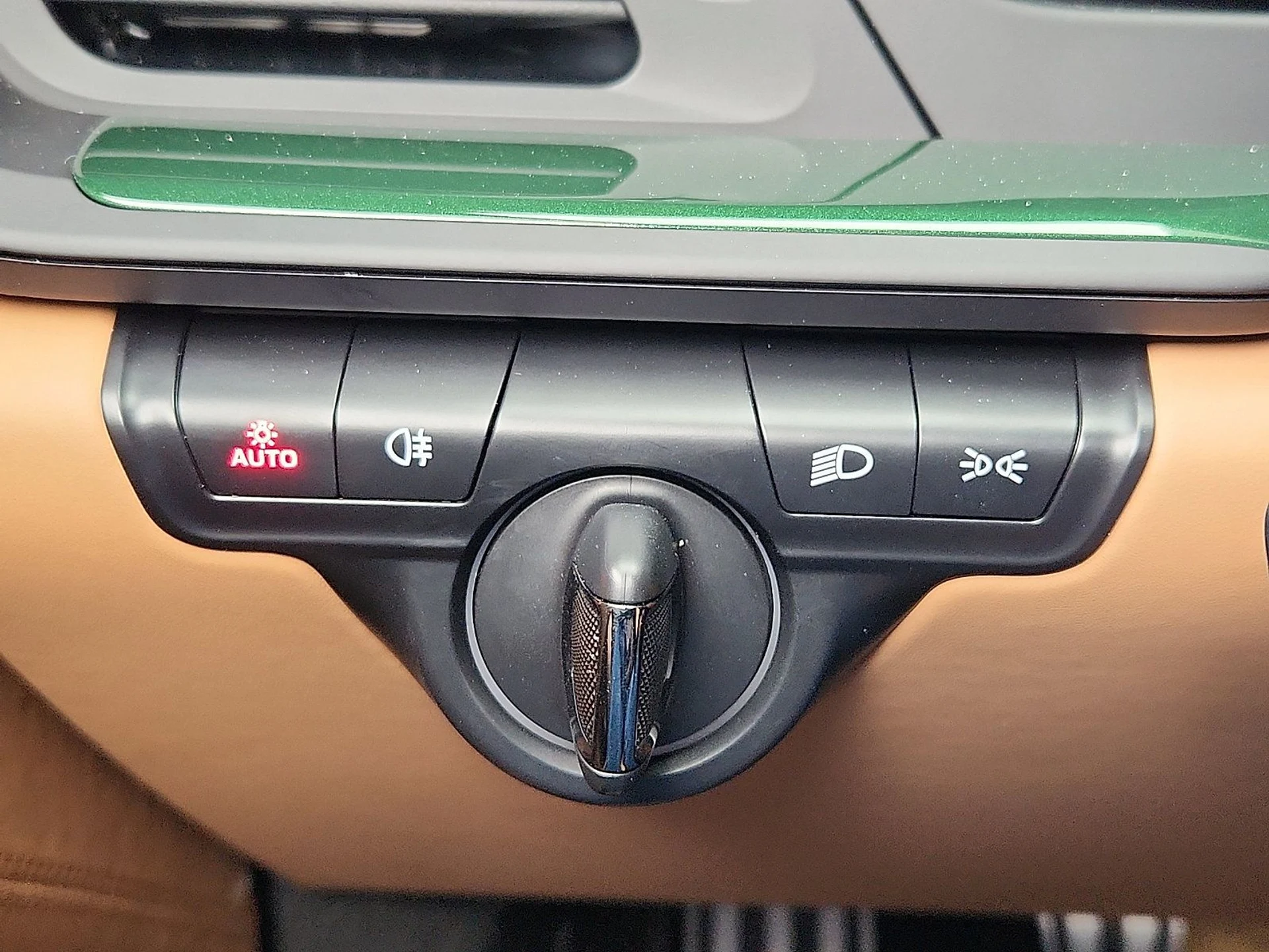 mph027_1133218652_0e50bc1159acb2b316201c8890539639_60e74254be