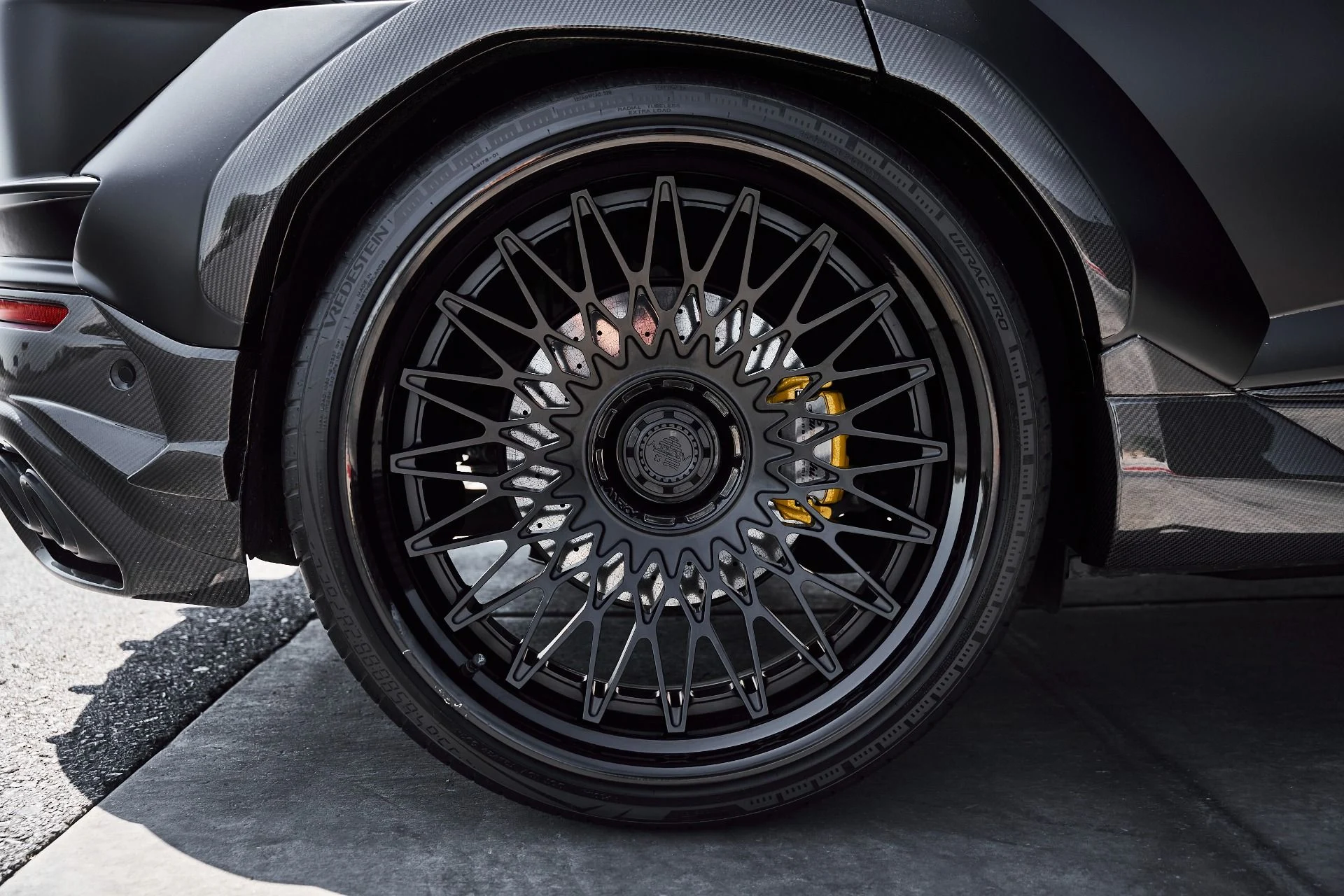 mph027_1133540154_Used_2024_Lamborghini_Urus_Performante_1778116987_4872443384