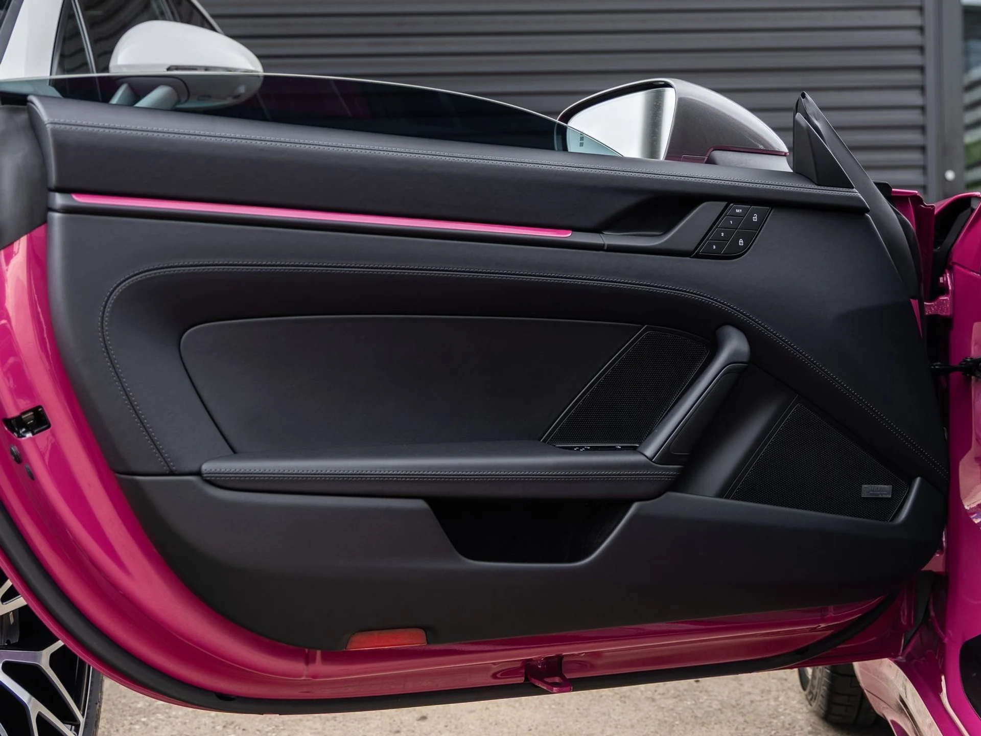 mph027_1140035851_28_7a542a82a6