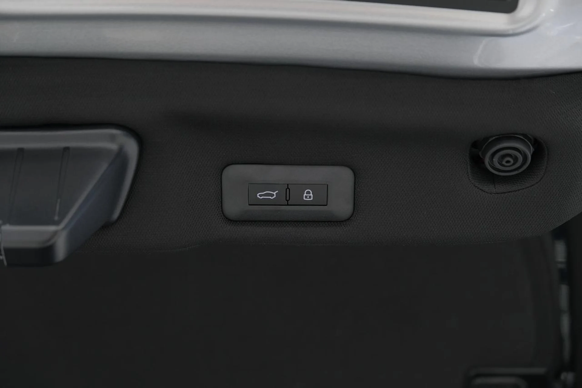 mph027_1142610896_5dc6f85168f71772de49dc9da9c8a156_250e01ad2d