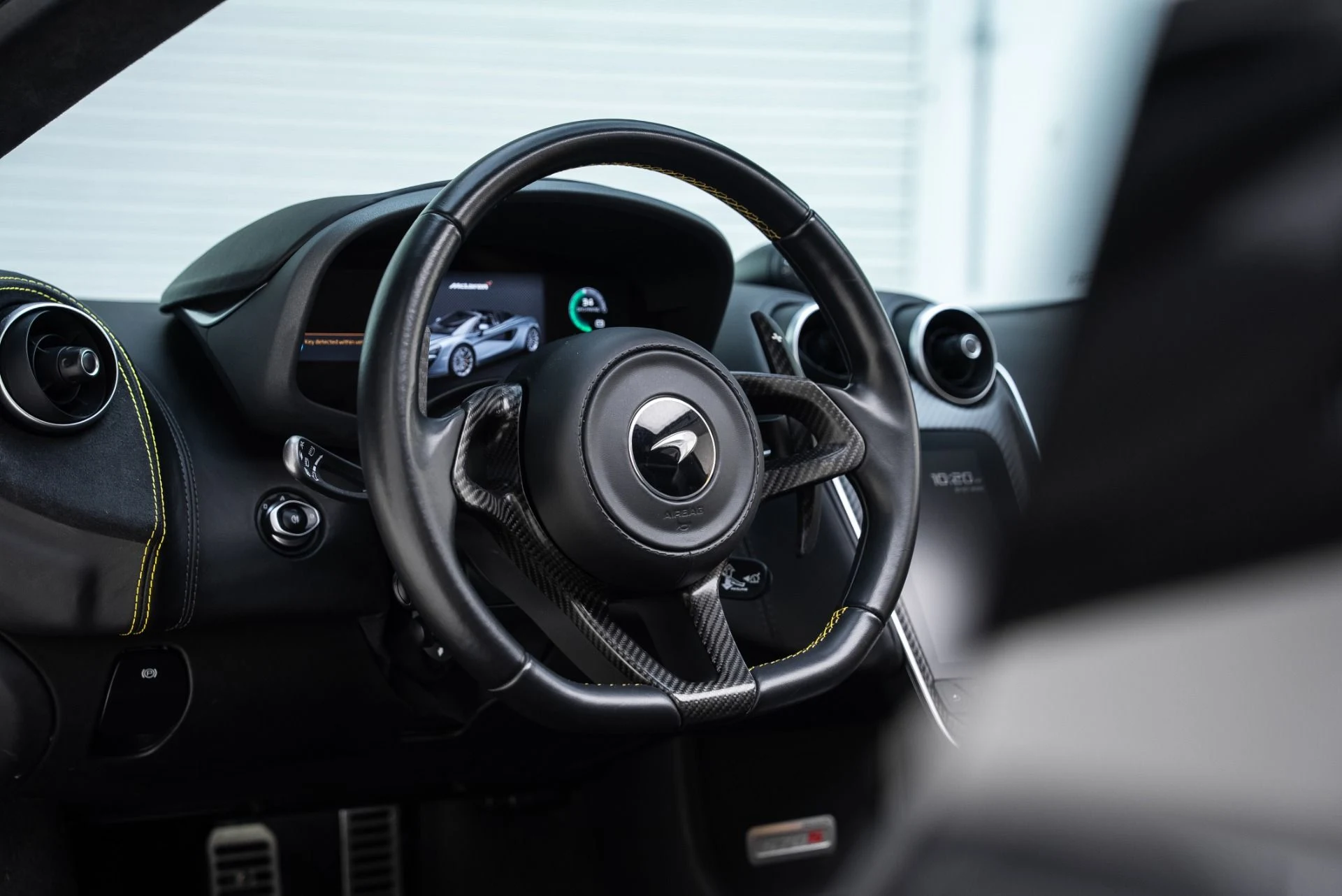 mph027_1154122970_Used_2019_Mc_Laren_570_S_Spider_1767812844_88c8f54ae6