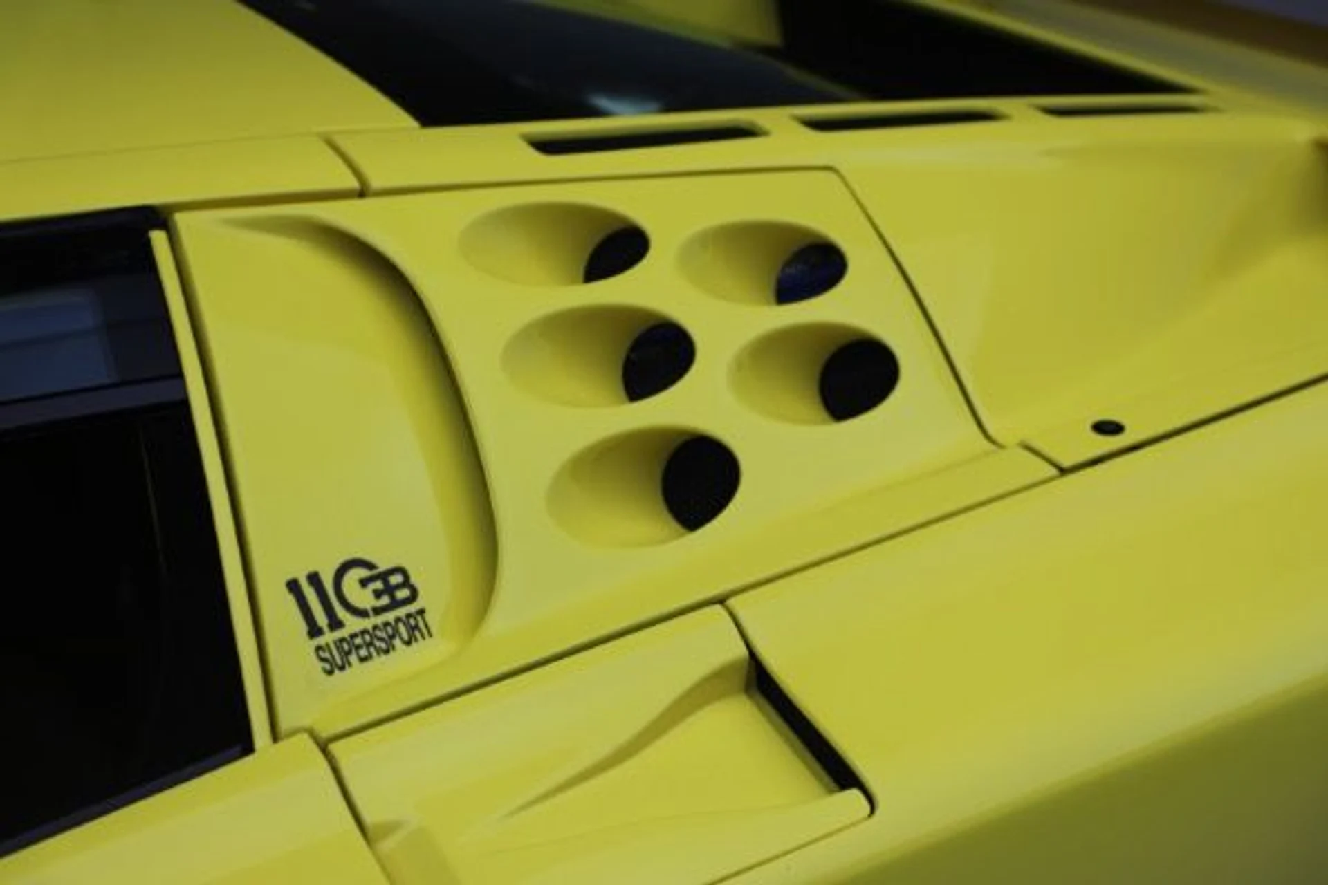 mph027_115714533_Used_1994_Bugatti_EB_110_Super_Sport_001c06463f