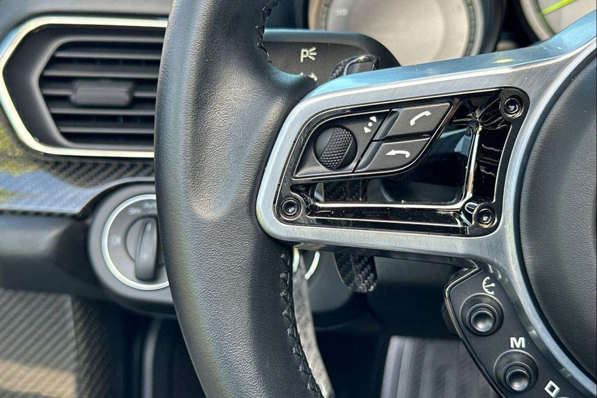 mph027_1160798574_Sx_Ys_N_rro_Cl_Evt_XO_5_Tp_PL_05at_P4_5984776781