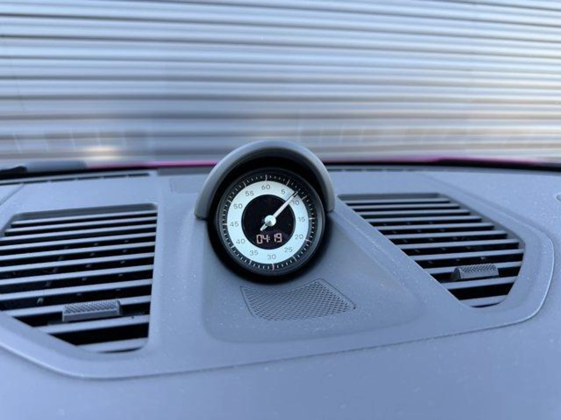 mph027_1162572285_vq_Vh90rrl3hrw_Wg_Akw_Sbu_Yr_UM_8_878e0a2719