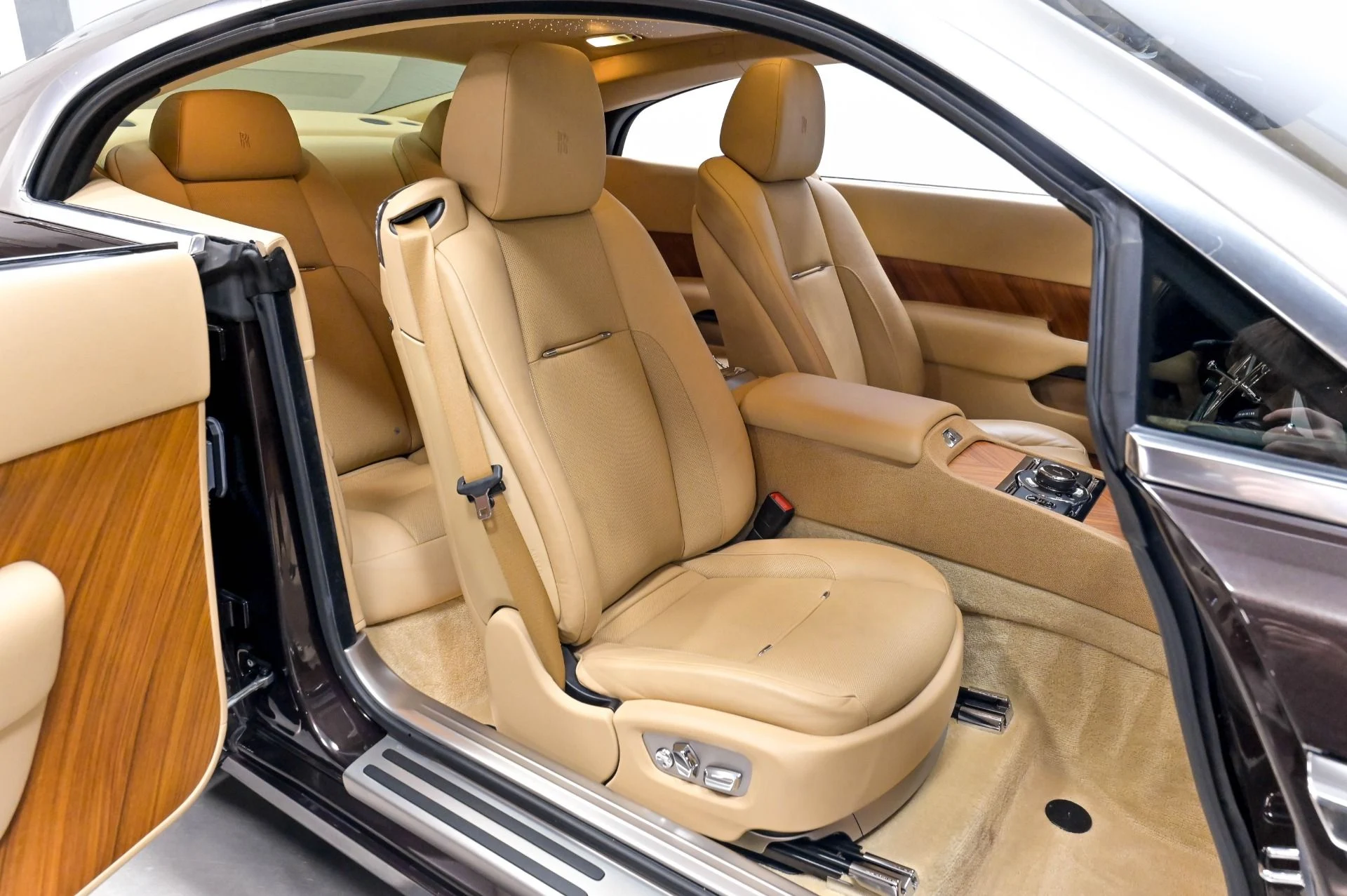 mph027_1164395663_Used_2014_Rolls_Royce_Wraith_1783020984_866088a7c5