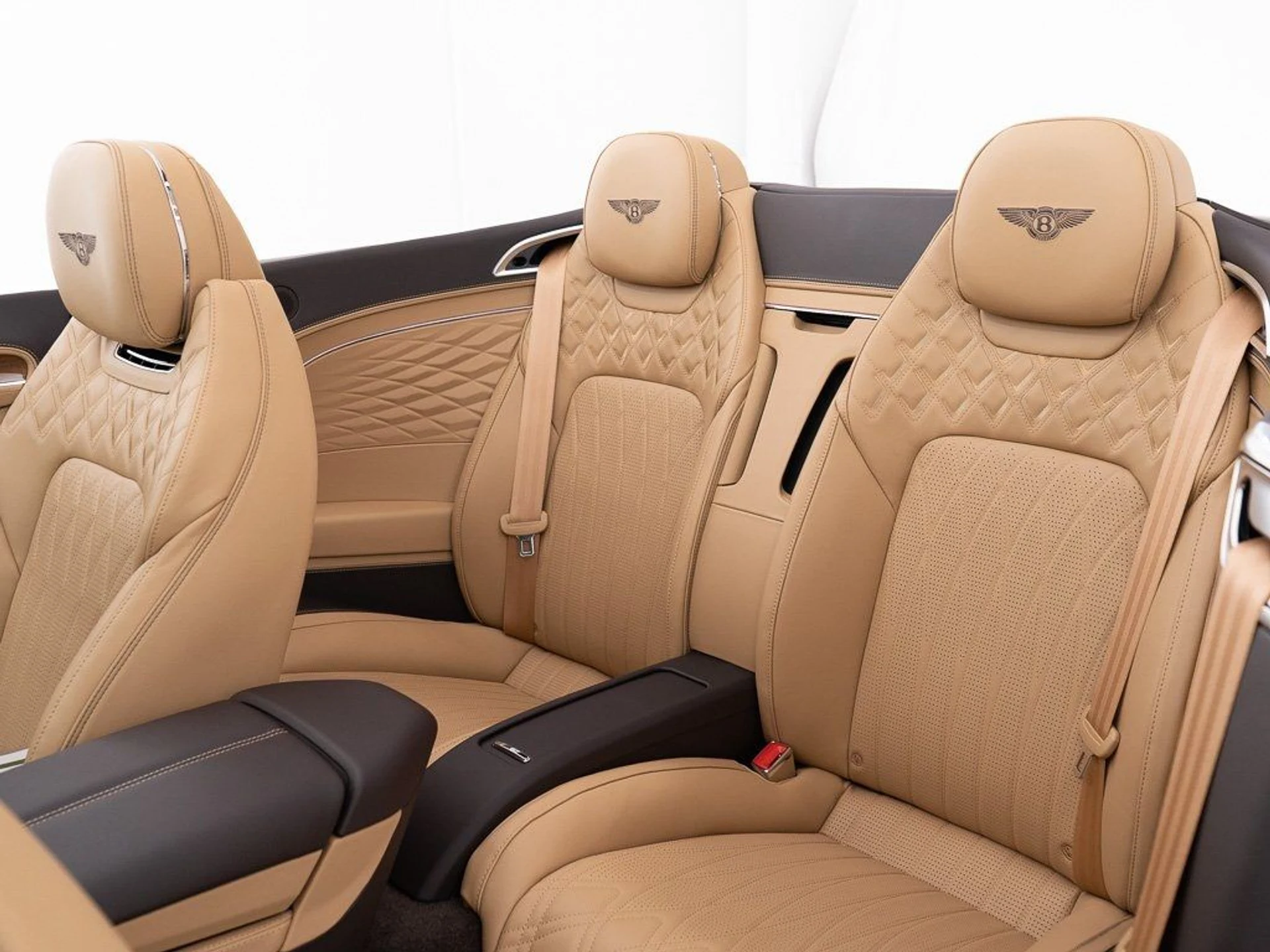 mph027_1165483818_344429069476954f9ab5a5d5c8d70b6e_3208fc04b1