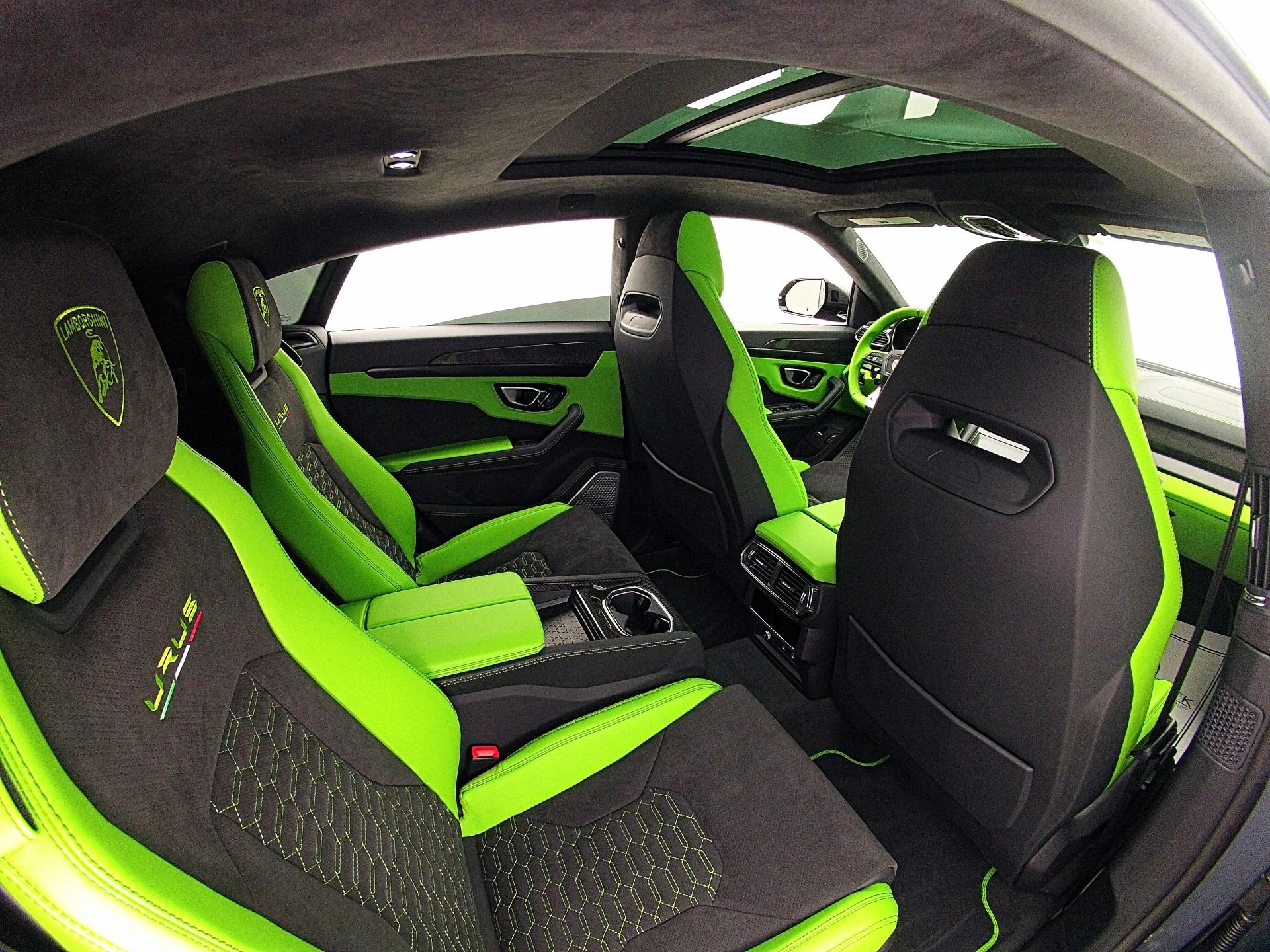 mph027_1166954881_Used_2022_Lamborghini_Urus_SELEZIONE_PRE_OWNED_CERTIFIED_2418e89298