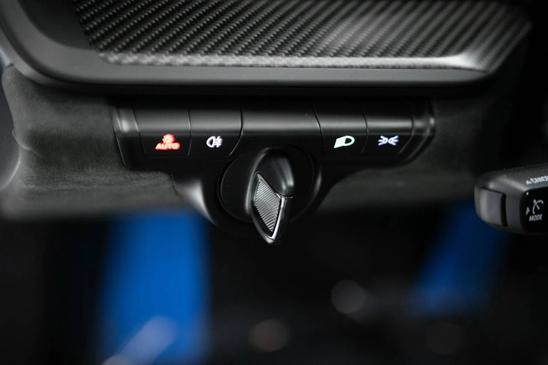 mph027_117394455_f696ec188e1a61f260531e28523f3e62x_dd05309b13