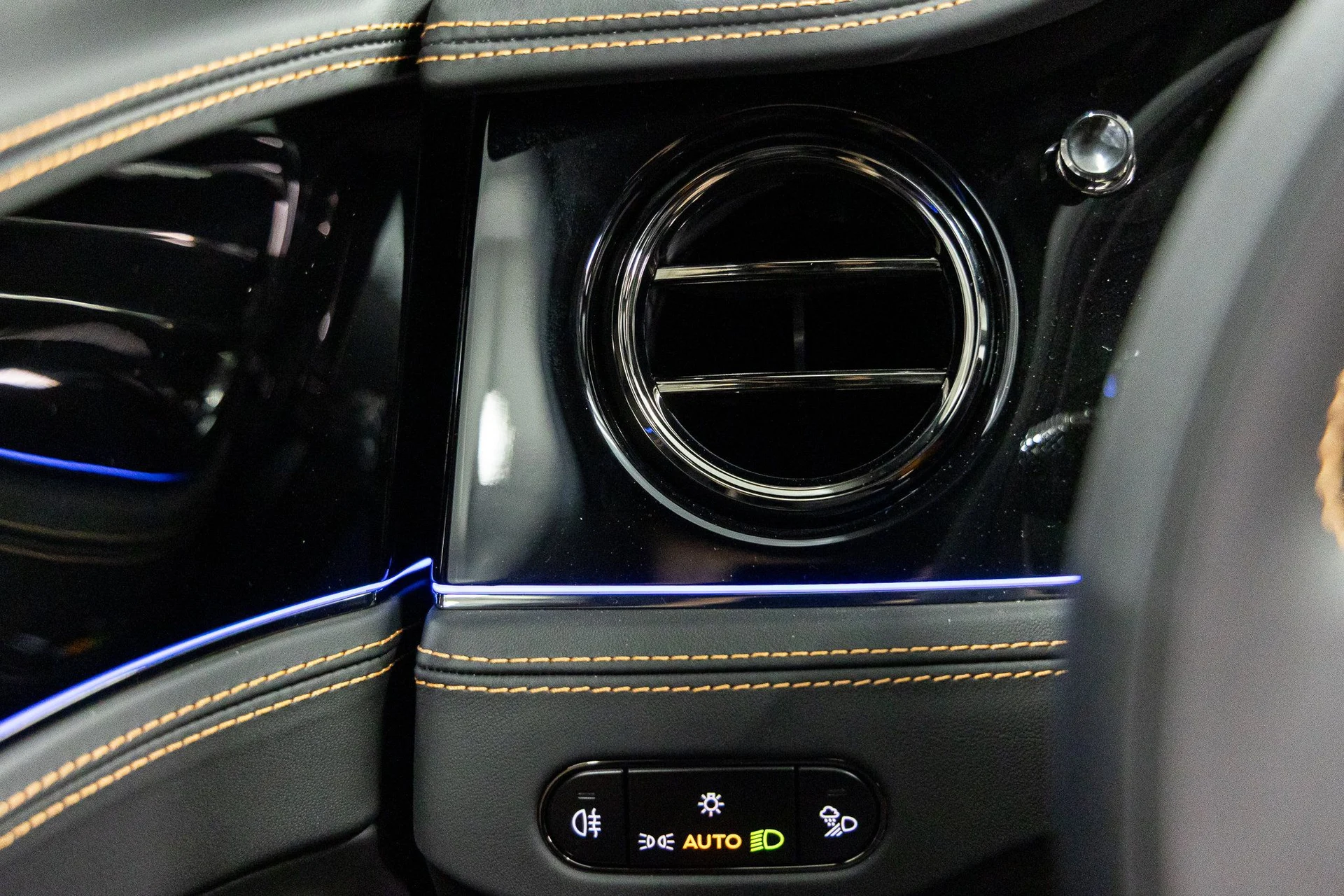 mph027_1177504335_fc0b78e1e0f1907f75ba4815e103b494x_8d4d1d8f72