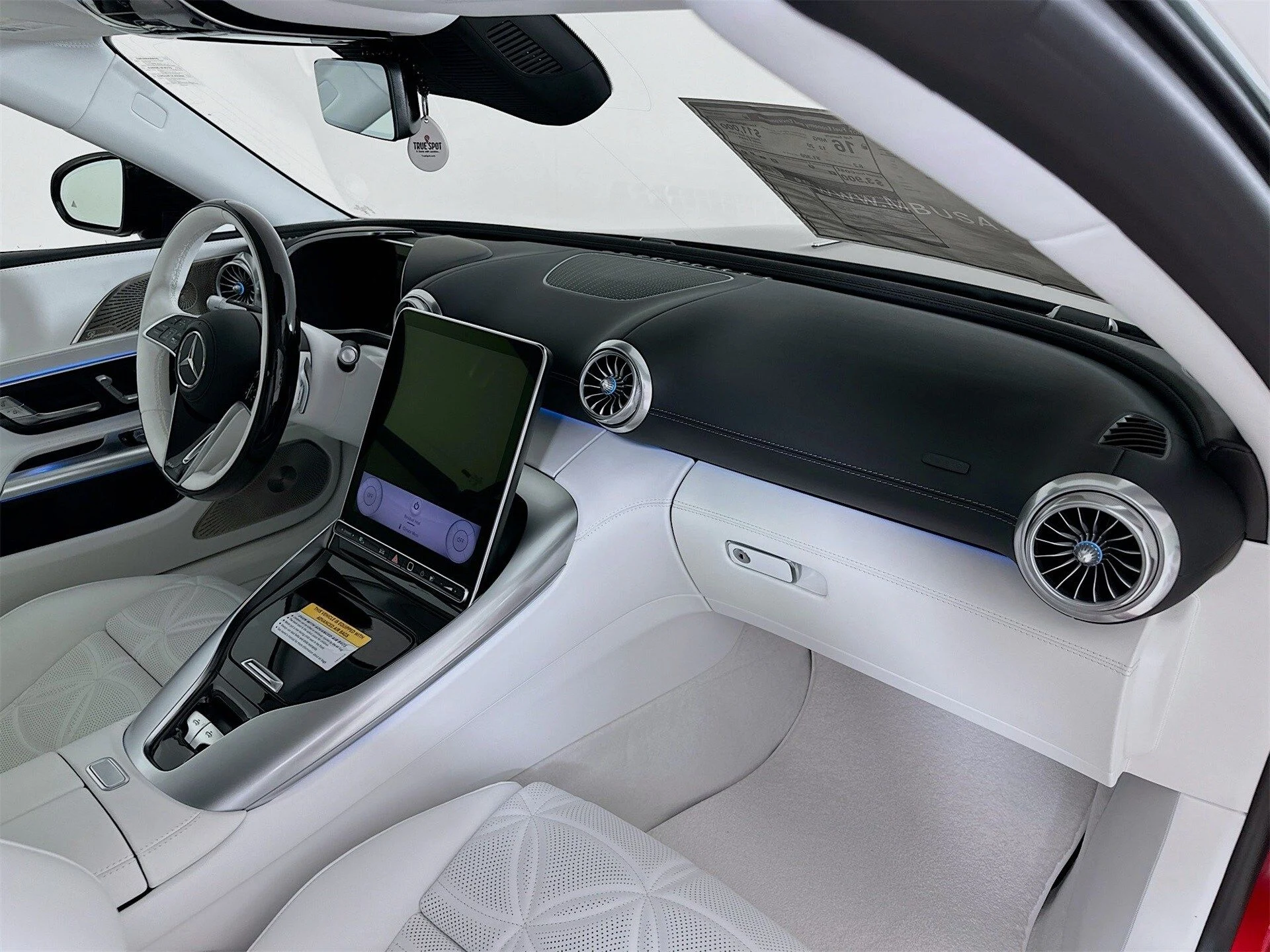 mph027_1177711426_d84cc6bb0c497257bf6402d90f89d95ex_4761cd0cd7