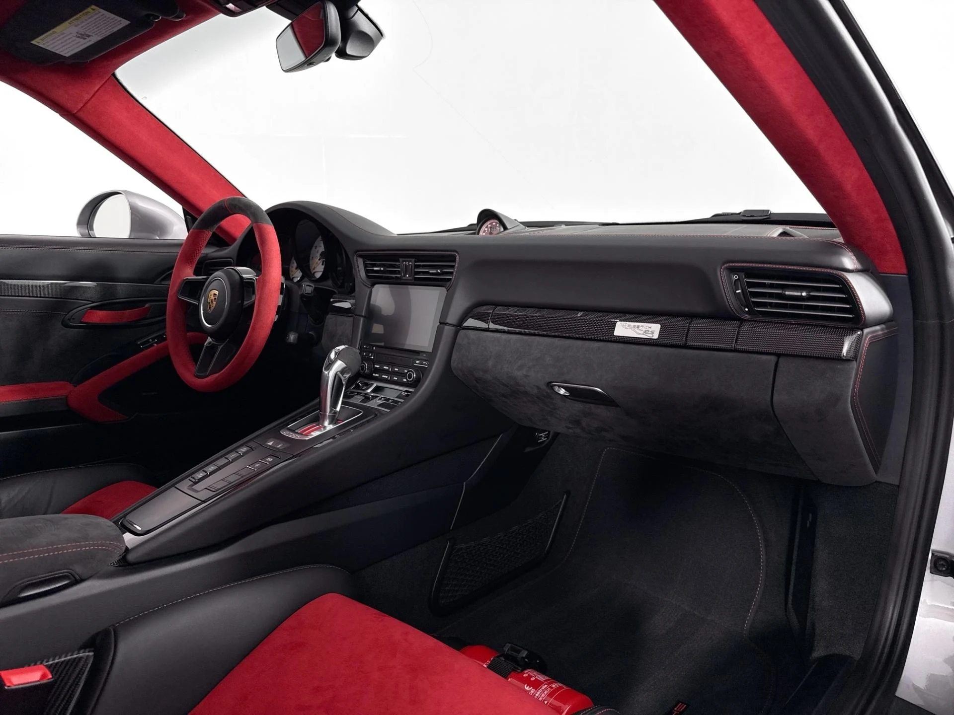 mph027_1183948296_Used_2018_Porsche_911_GT_2_RS_1784762980_2784019ef2