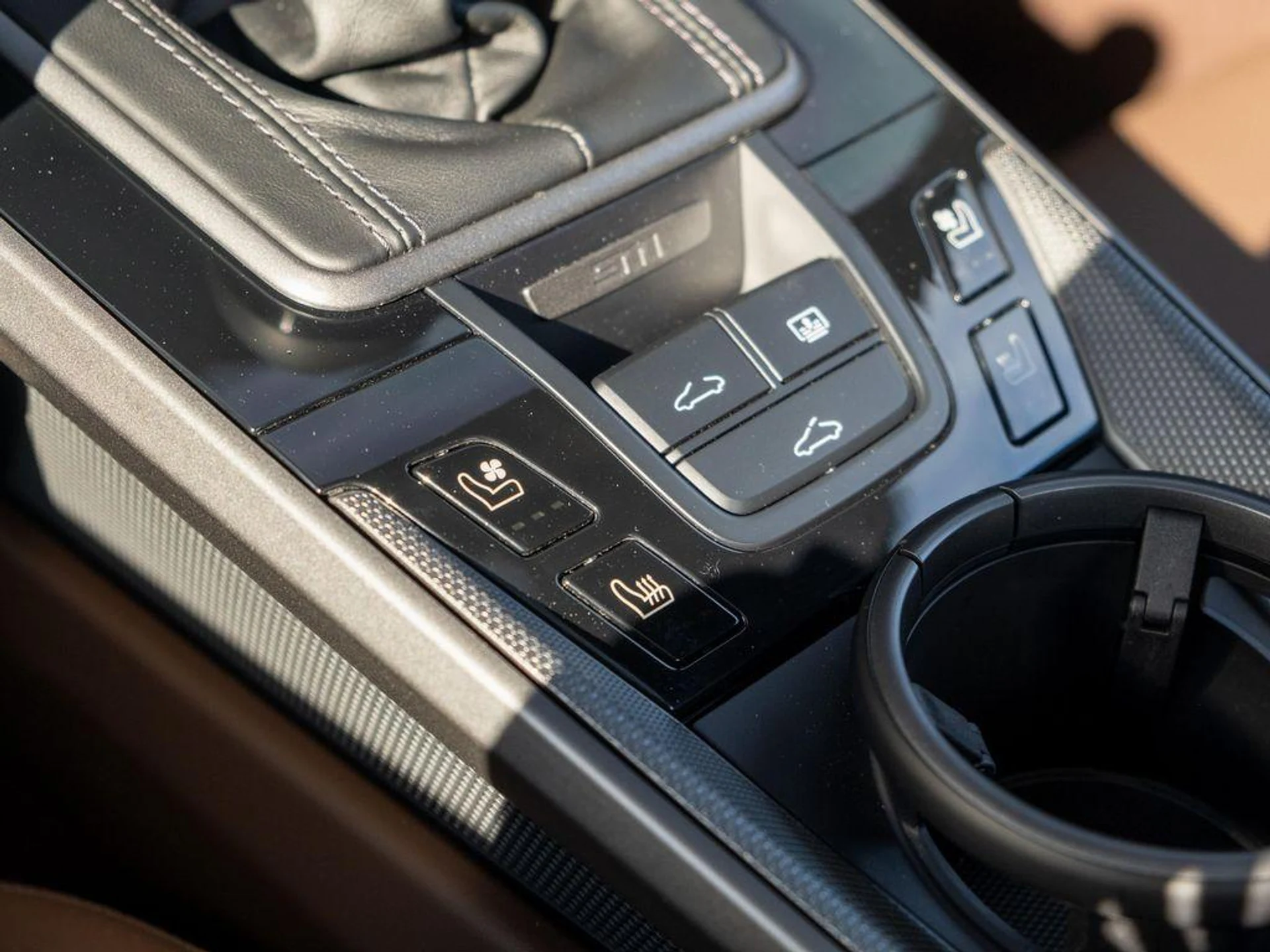 mph027_1186158183_MV_8o_Hqs_UJS_Svwcd_Yp0lja_R8lsj_I_ade0bcabce