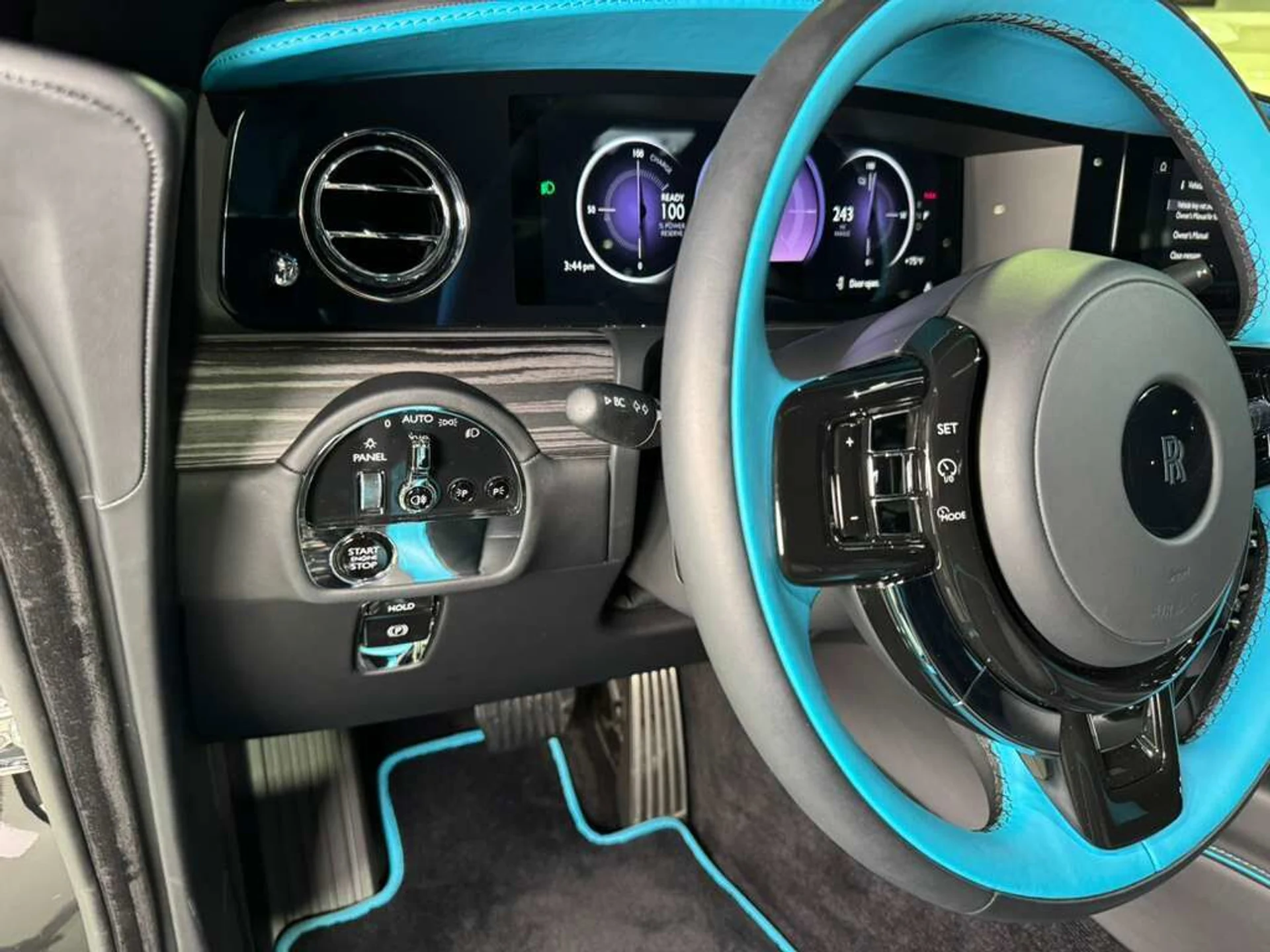 mph027_1200579355_3a73f31e559f99af9bfc3ed54ddaf836_702428d696