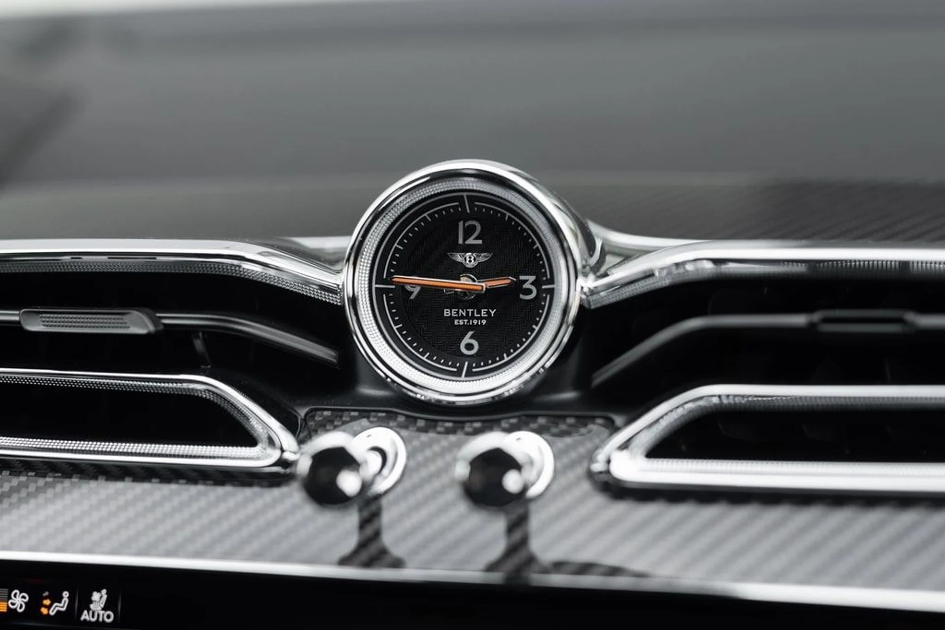 mph027_1200756683_83835abebe5517398d4b5bd98f54413bx_b56bf0fbb9