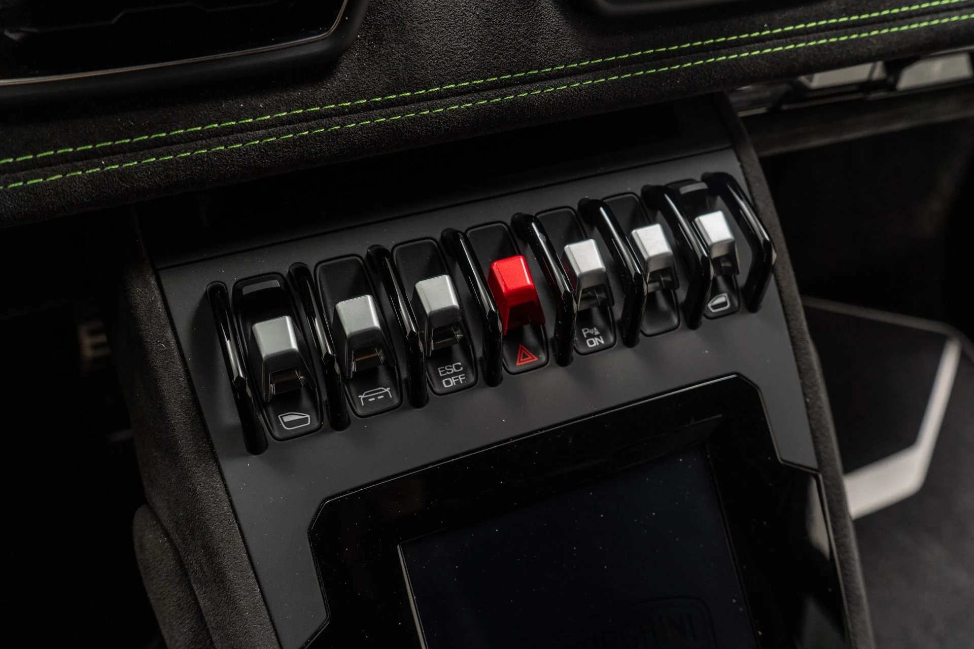 mph027_1203697639_Used_2024_Lamborghini_Huracan_Sterrato_1762382893_ce9632337e