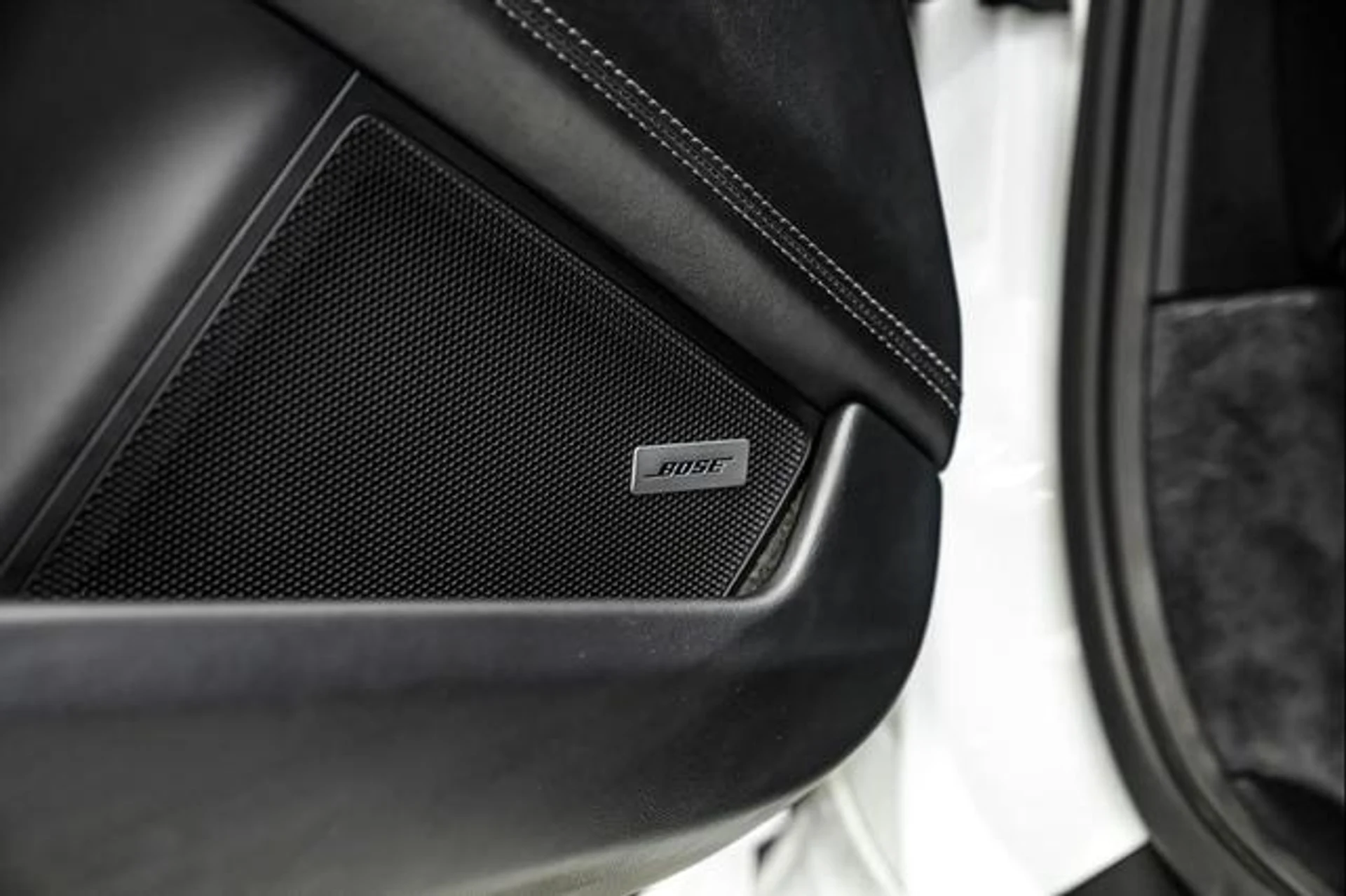 mph027_1206454255_w_H_Hmn_Up_Uk1_D_Ob_JZ_Vkk5mg_KO_Ou_Iw_b7c4ccd7a2