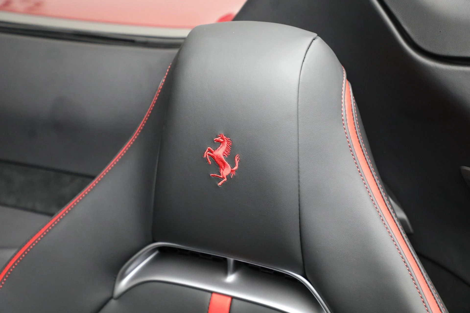 mph027_1217130956_Used_2024_Ferrari_SF_90_Spider_1737993518_f227bfffff