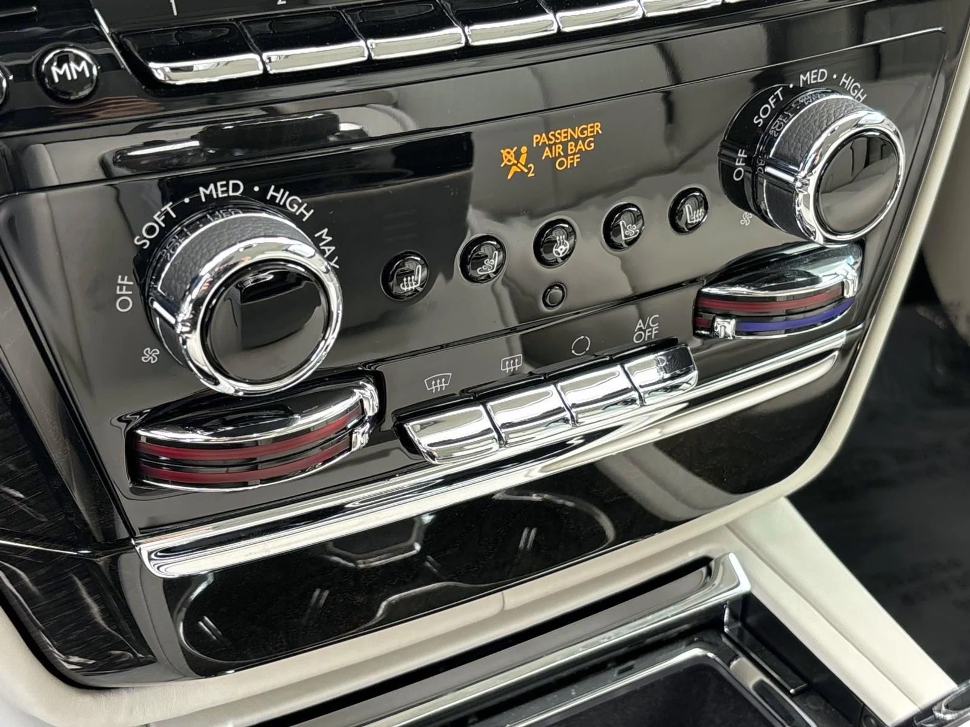 mph027_121749039_185ab0edbc24f9ab72c5ccbbc2bedf86x_34678cc7e4