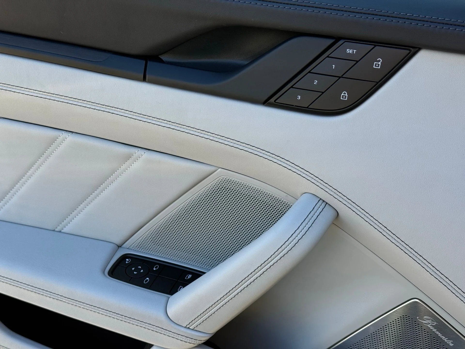 mph027_1219403945_bd213b4e02c438e95dd323a816c309e7_d9d302beb7