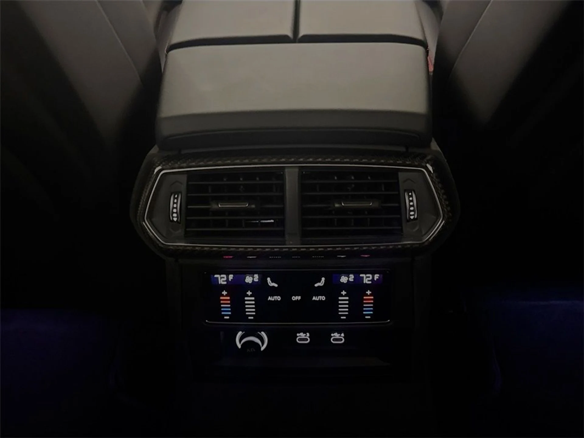 mph027_1232188322_2acd7f93f9907552a25f8e33e426cb83_0c13944581