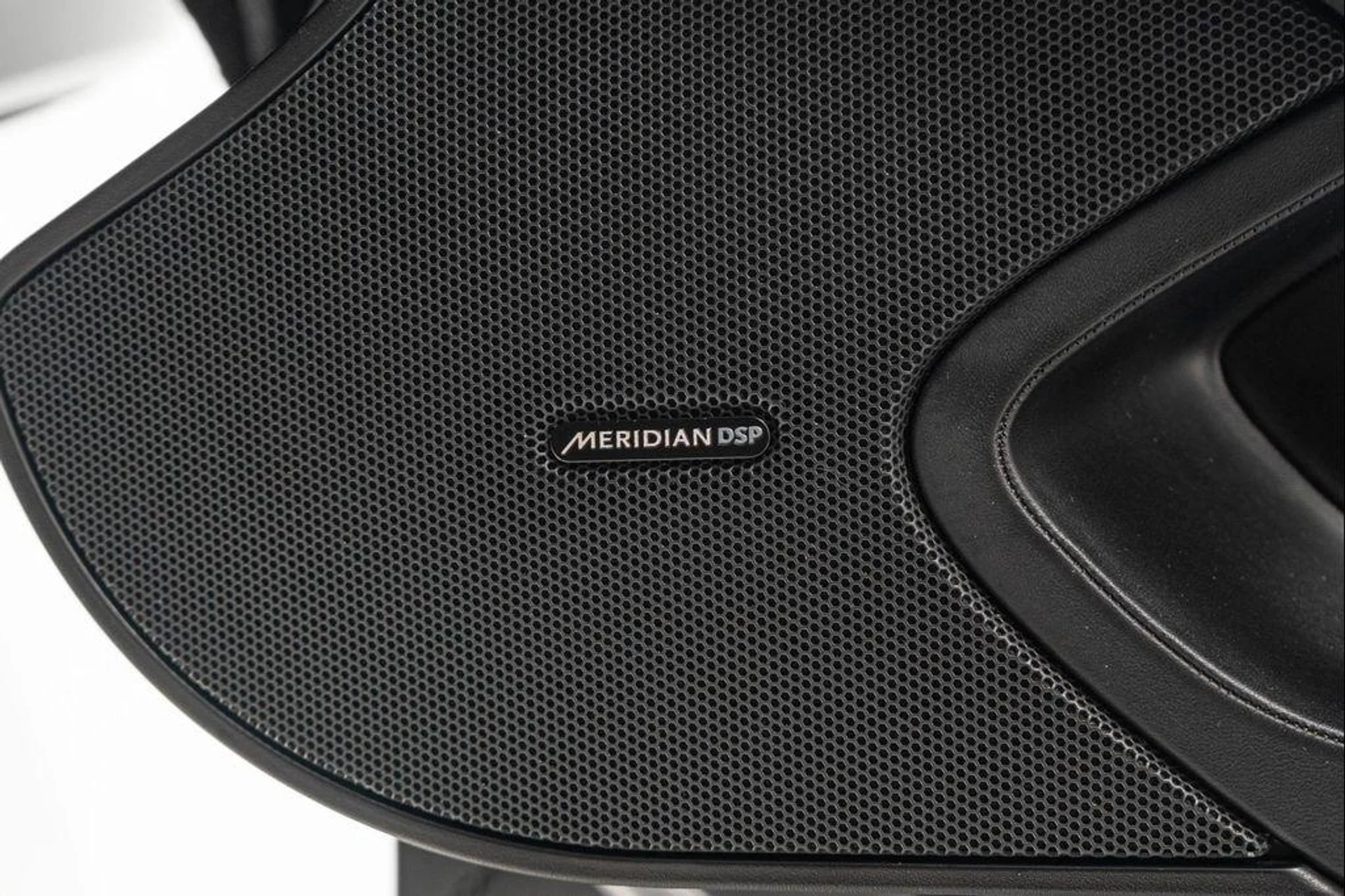 mph027_123297133_Lvg_Ms_C_Wwd_GK_Ctnsx_F_Ld6_R_Dq7cy_Q_1ce70393c2