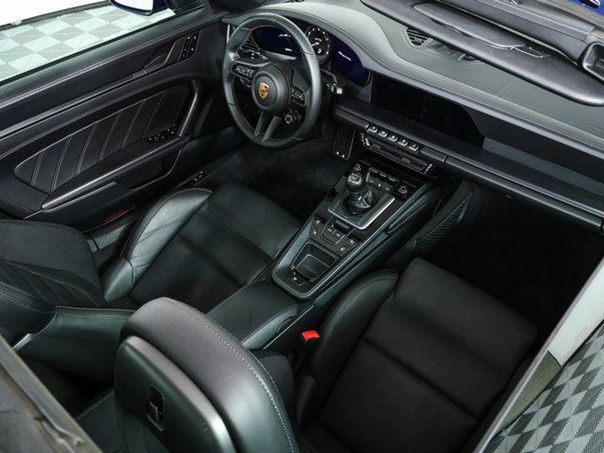 mph027_123583289_PH_Wd_ho_L_Lawbz_ZXLCP_5_Bnxd_OS_Vw_c596632739