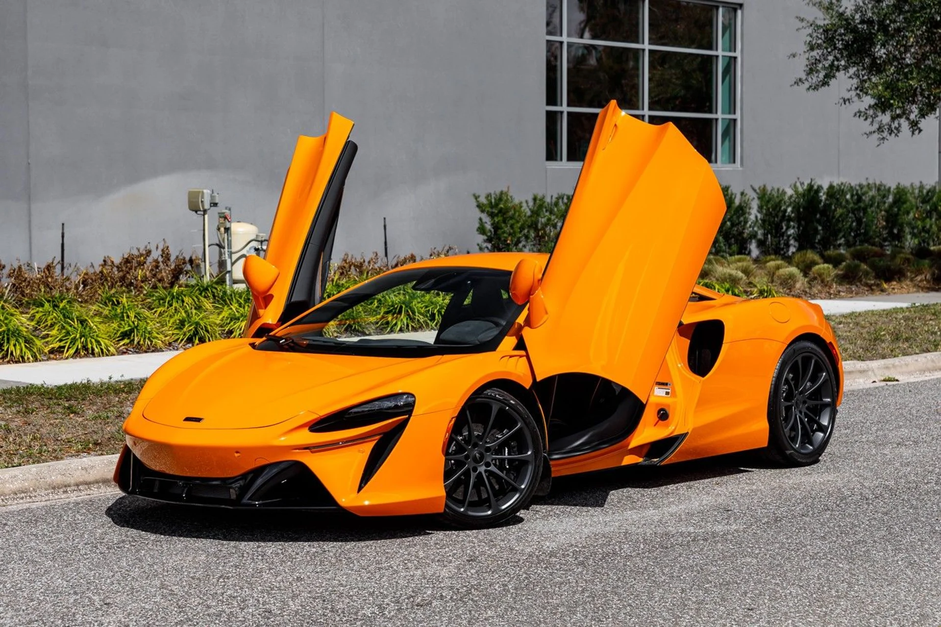 mph027_1243031006_656_p28_l_0de3e0400b