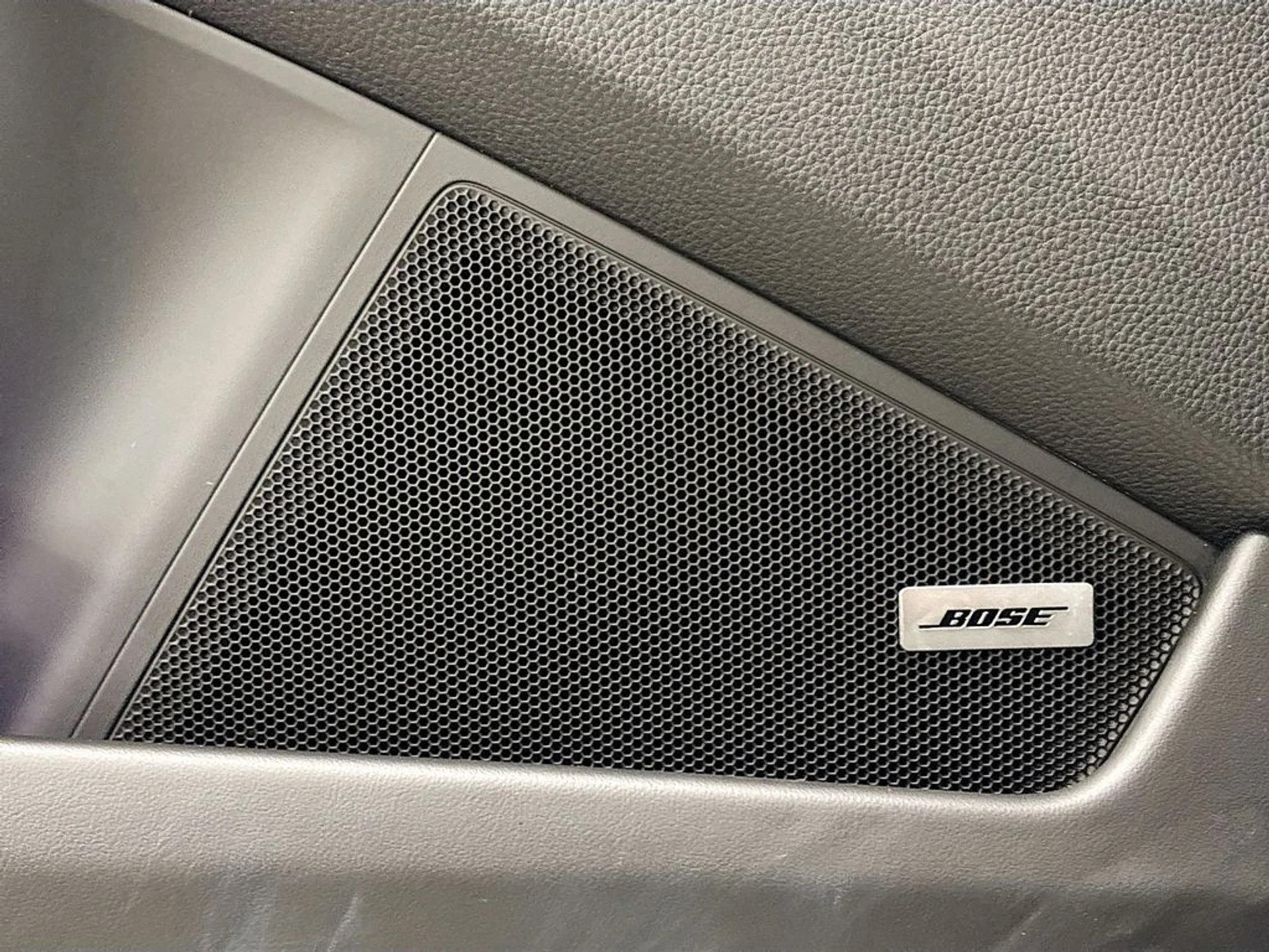 mph027_1243336527_3fea1221fb12227bc94602ffee088c68_7fb9df4db5