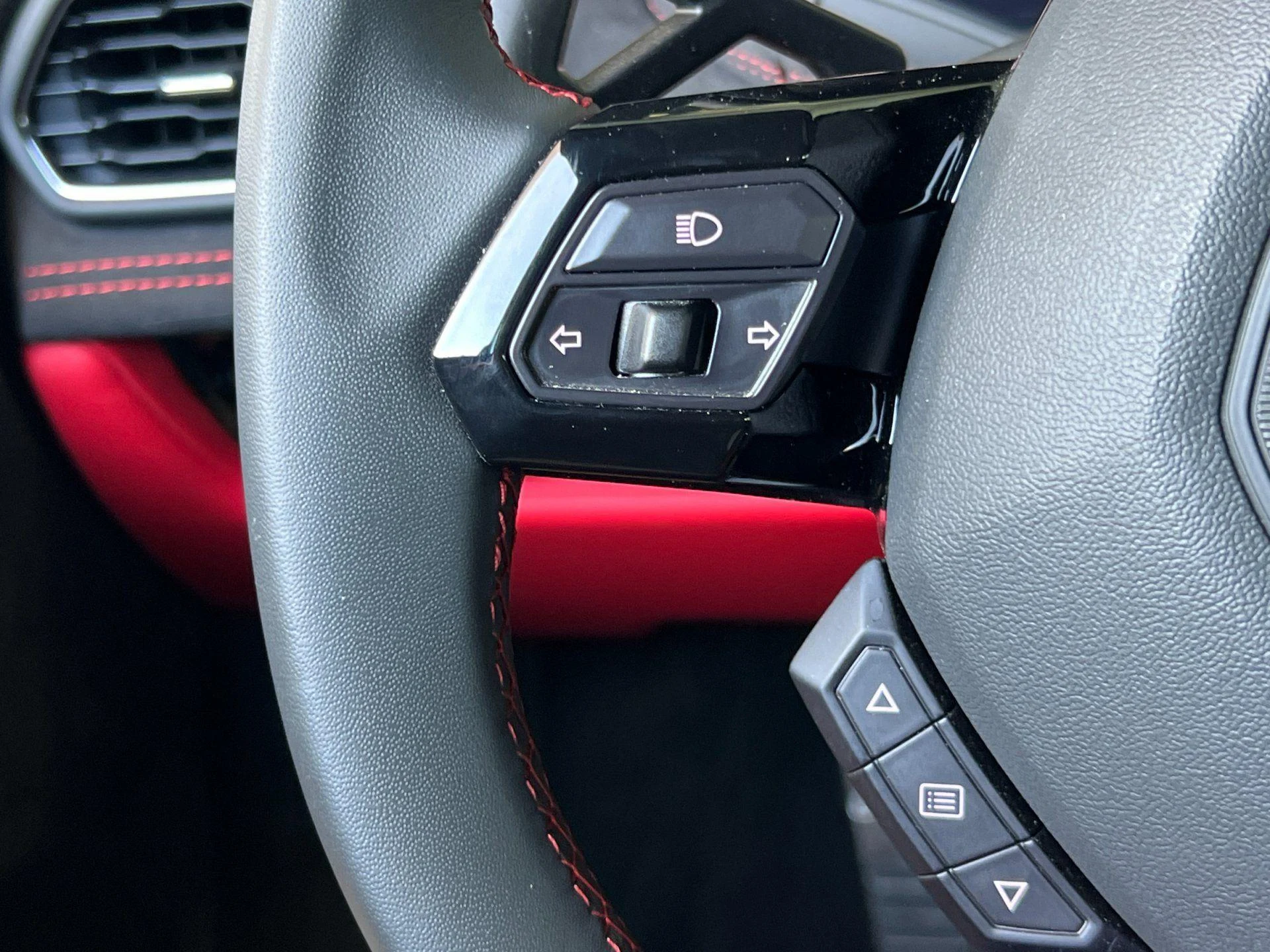 mph027_1244143439_Used_2024_Lamborghini_Huracan_Tecnica_1780130796_8801875f70