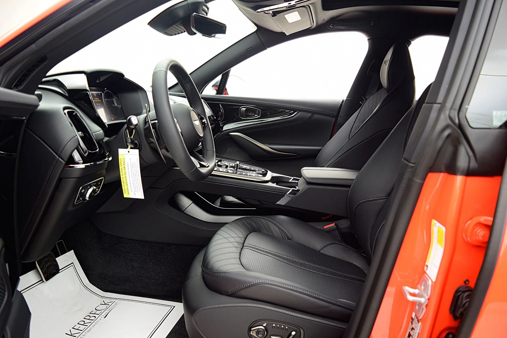 mph027_1251455129_New_2025_Aston_Martin_DBX_707_24274ba4cb