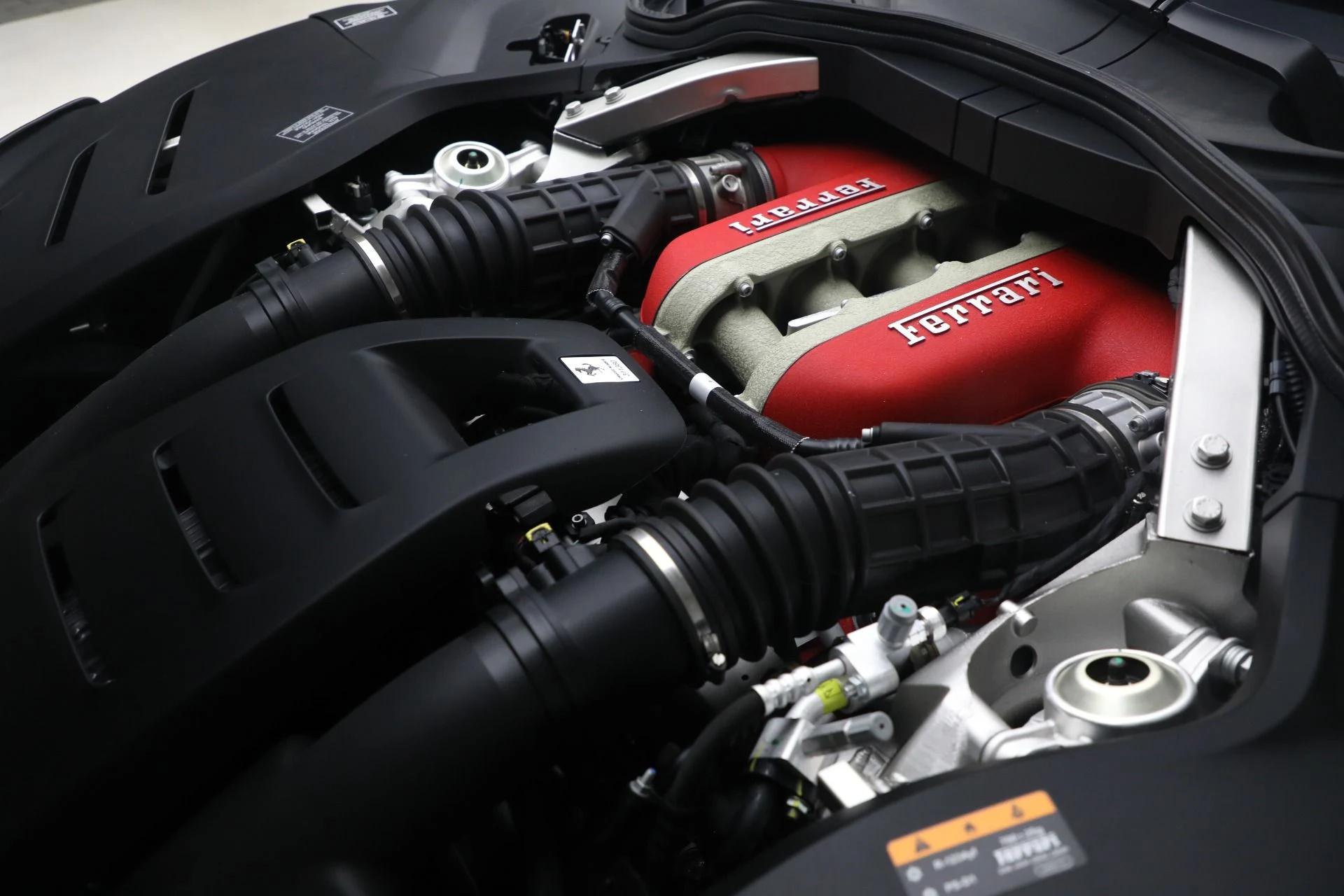 mph027_1253492542_Used_2024_Ferrari_Purosangue_1770065660_b96a181c13