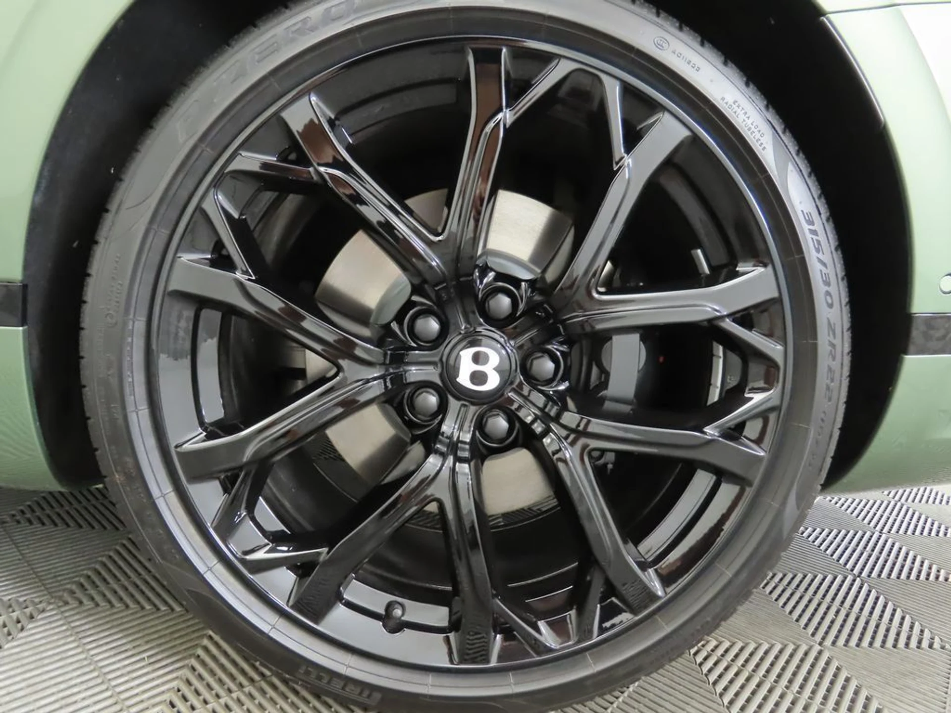 mph027_1256304267_used_2024_bentley_continental_gtspeedcoupe_8119_22512898_28_1024_90460d4937