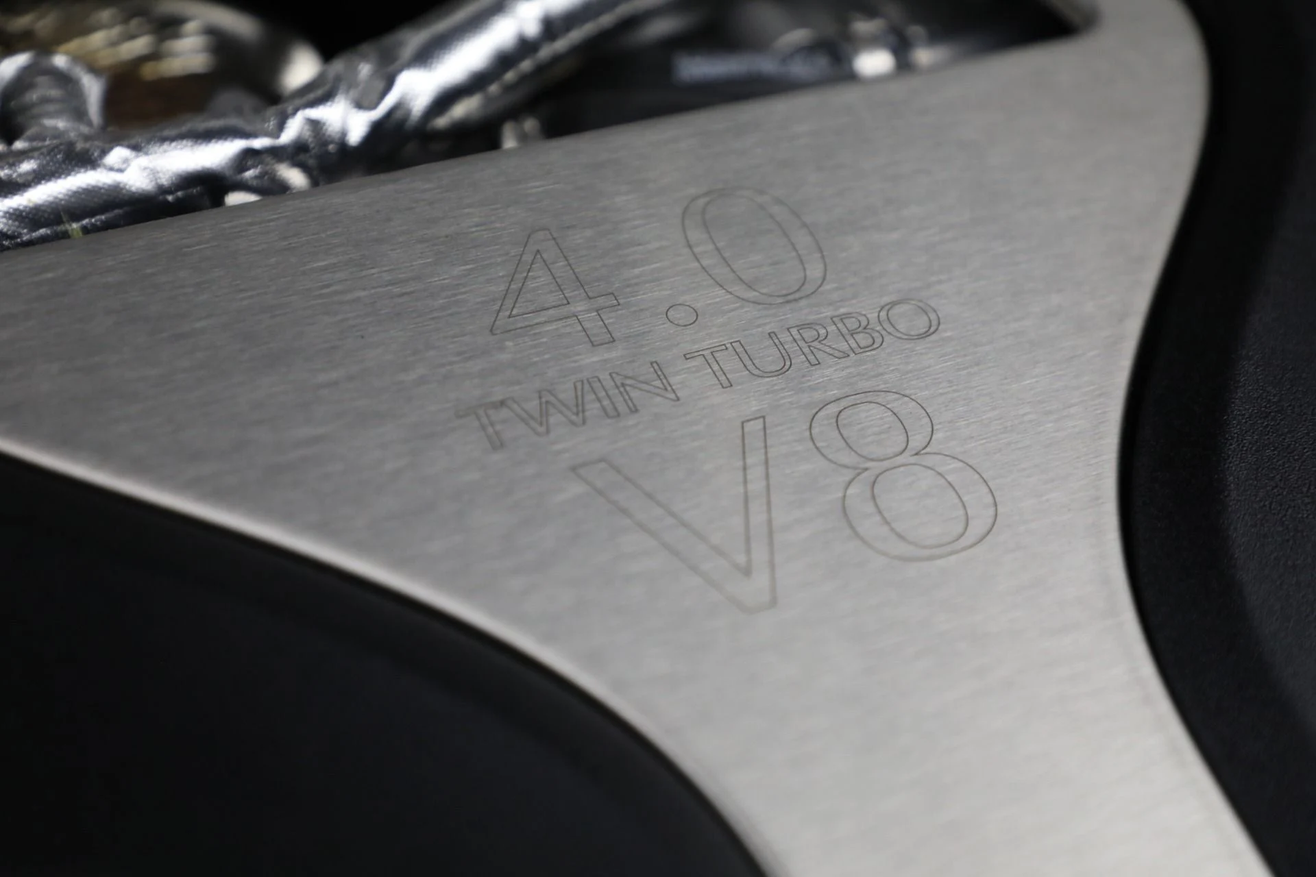 mph027_1256347883_New_2025_Aston_Martin_DBX_707_707_df3edc8980