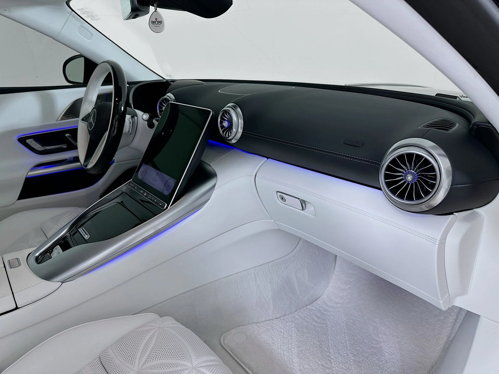 mph027_1262087773_67aa7dd6adfe318e3afc634f5df318bbx_06712010ee