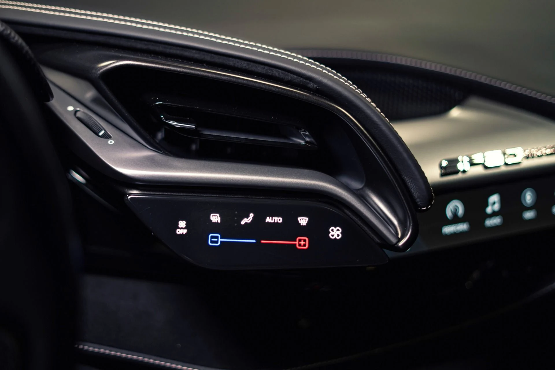 mph027_1264684733_Used_2021_Ferrari_SF_90_Stradale_HUGE_660k_MSRP_1776712000_104d936bc3