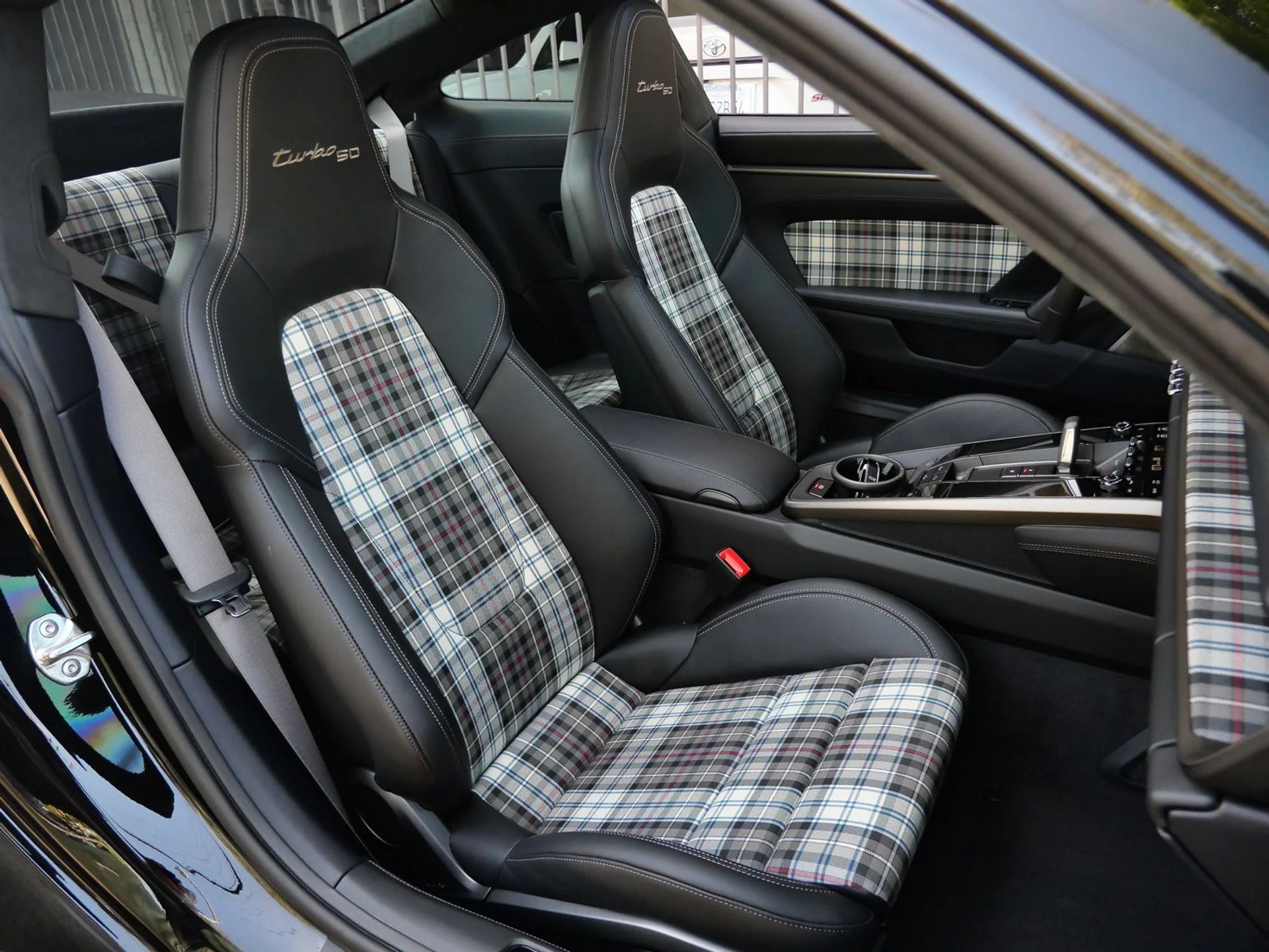 mph027_1266325555_9163b2326276559b440a7204a12c71b3x_afa8a69302