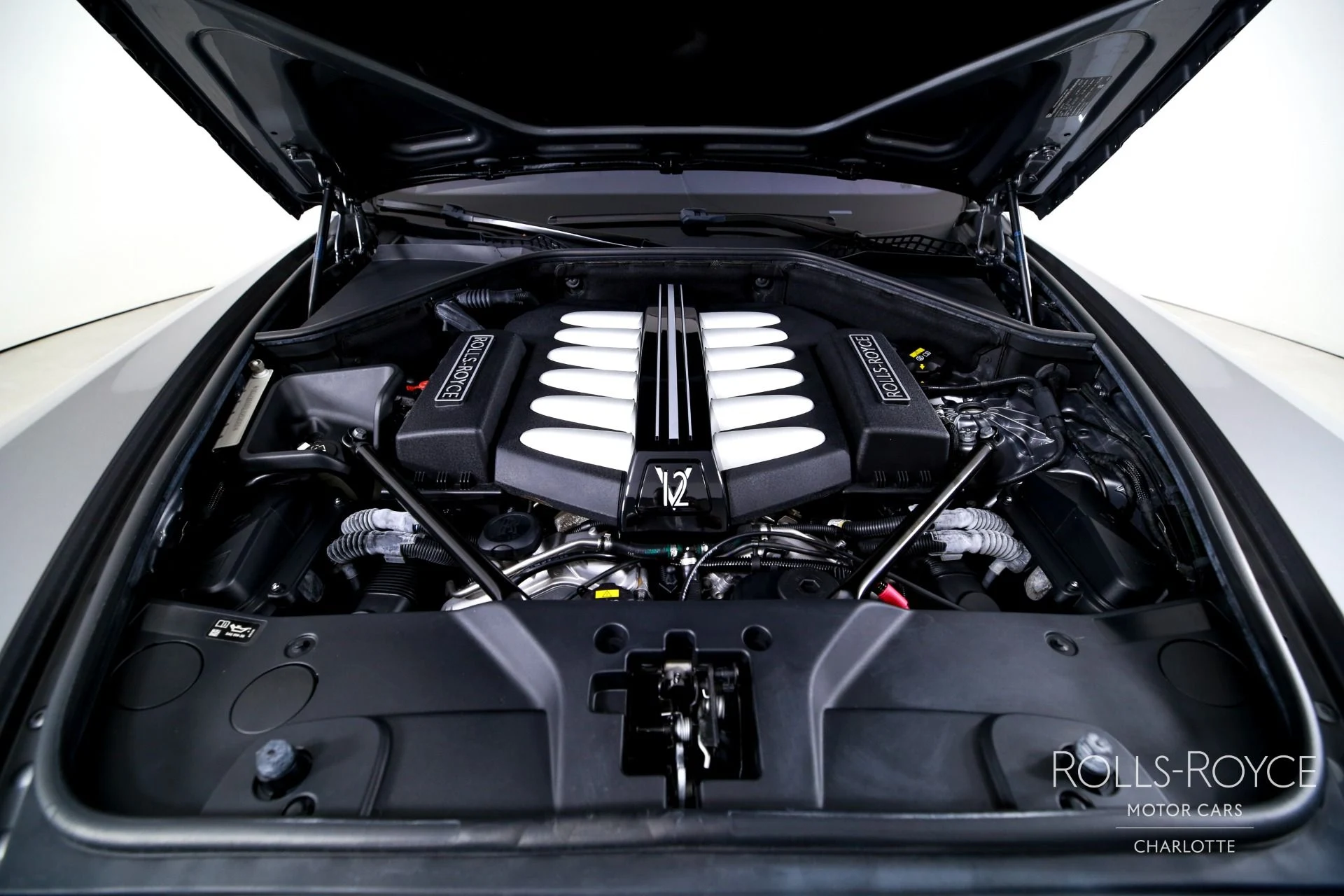 mph027_1271125956_Used_2020_Rolls_Royce_Wraith_Black_Badge_1772227795_29b78f7a85