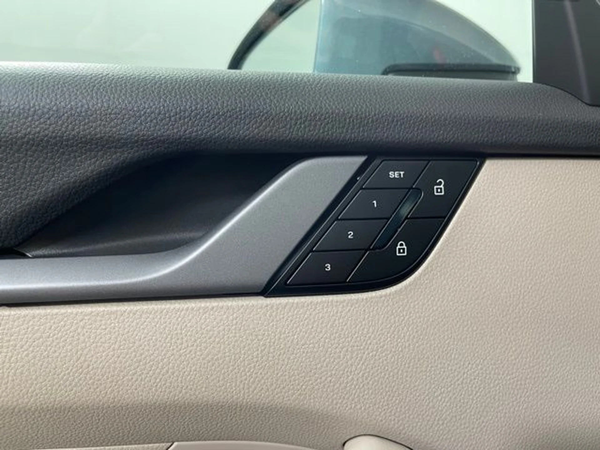 mph027_1276466673_7140b2ef185dcad43fe0c4dfe163baf6x_5060cd1aee