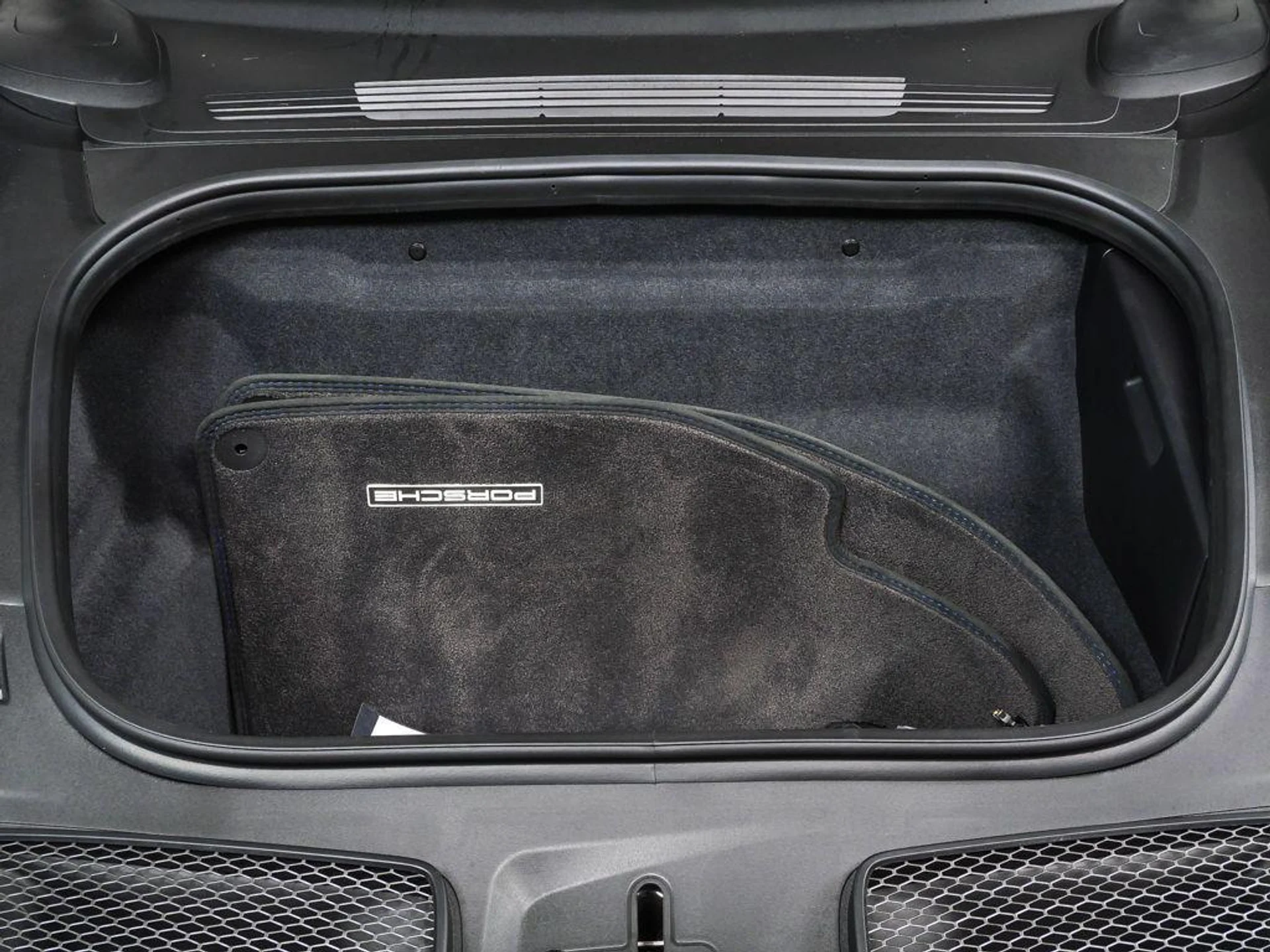 mph027_1278695062_x_QPT_5_z_KNG_Oxb8r_Cqk8o_Vg_NO_If_Y_de82f76fac