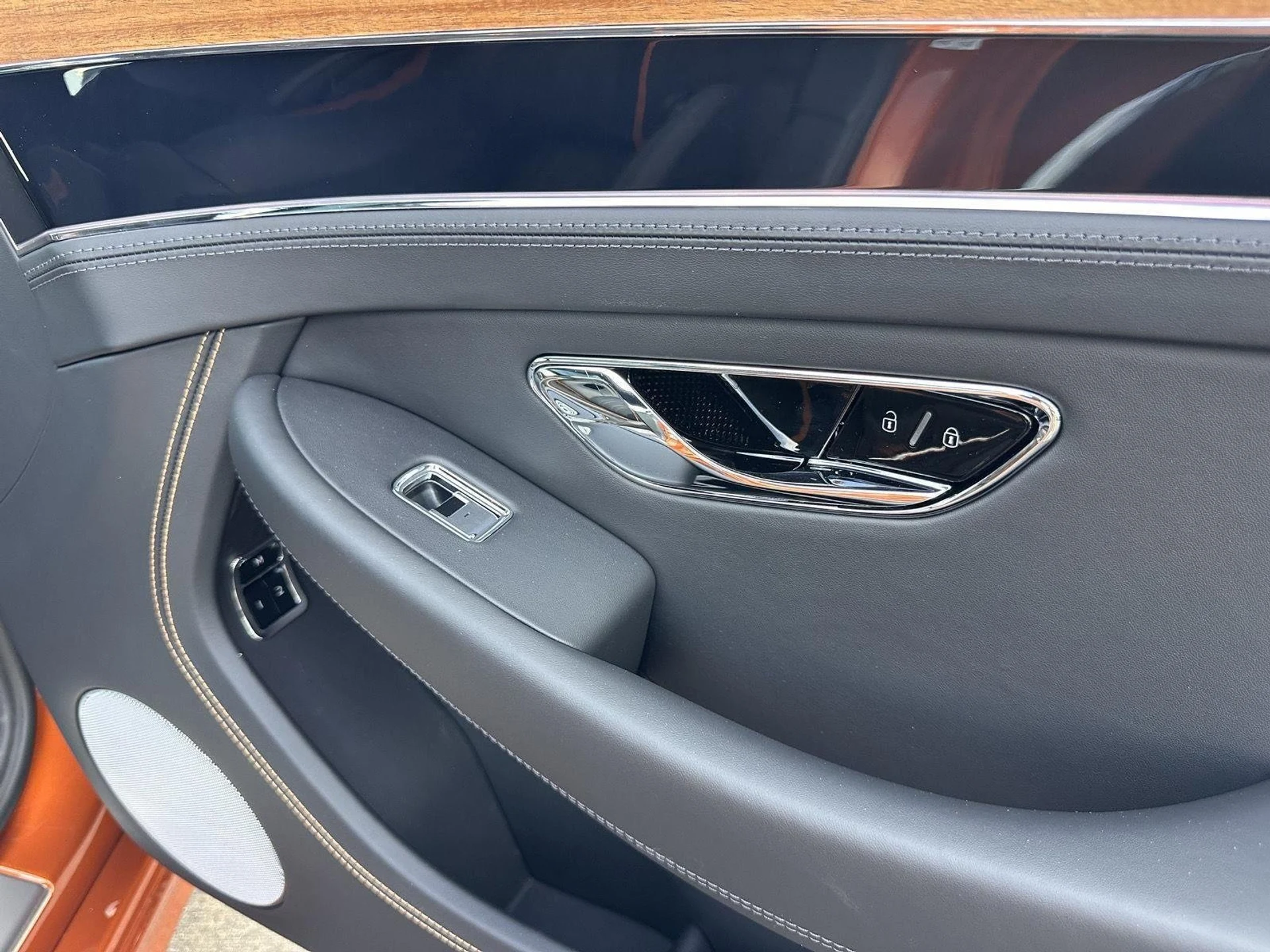 mph027_1297455108_f7d07656b1f600e2230c1a5a597c05f4_16980585d5