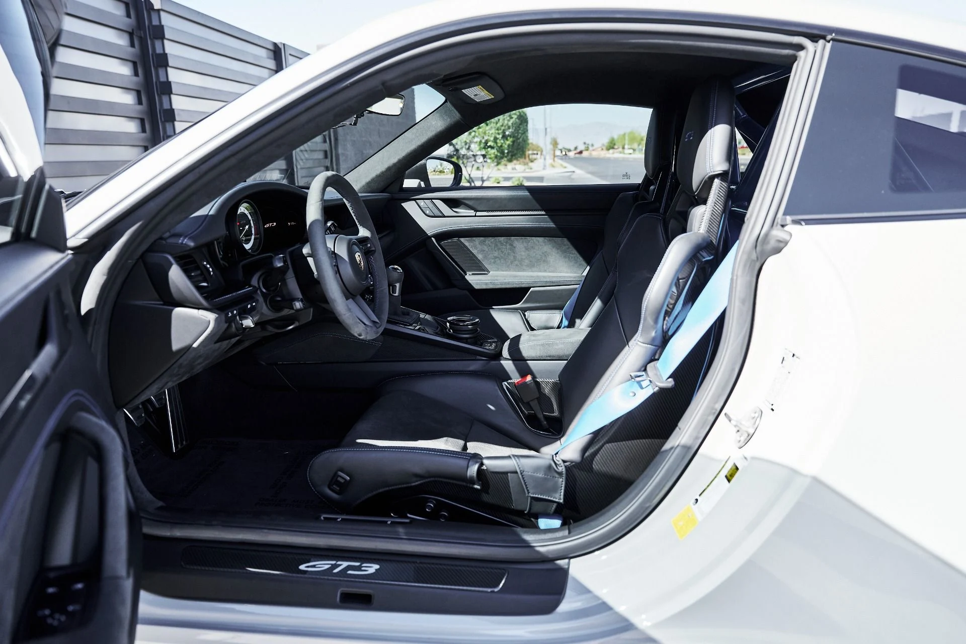 mph027_1298526810_Used_2024_Porsche_911_GT_3_1774056877_1197a790ab