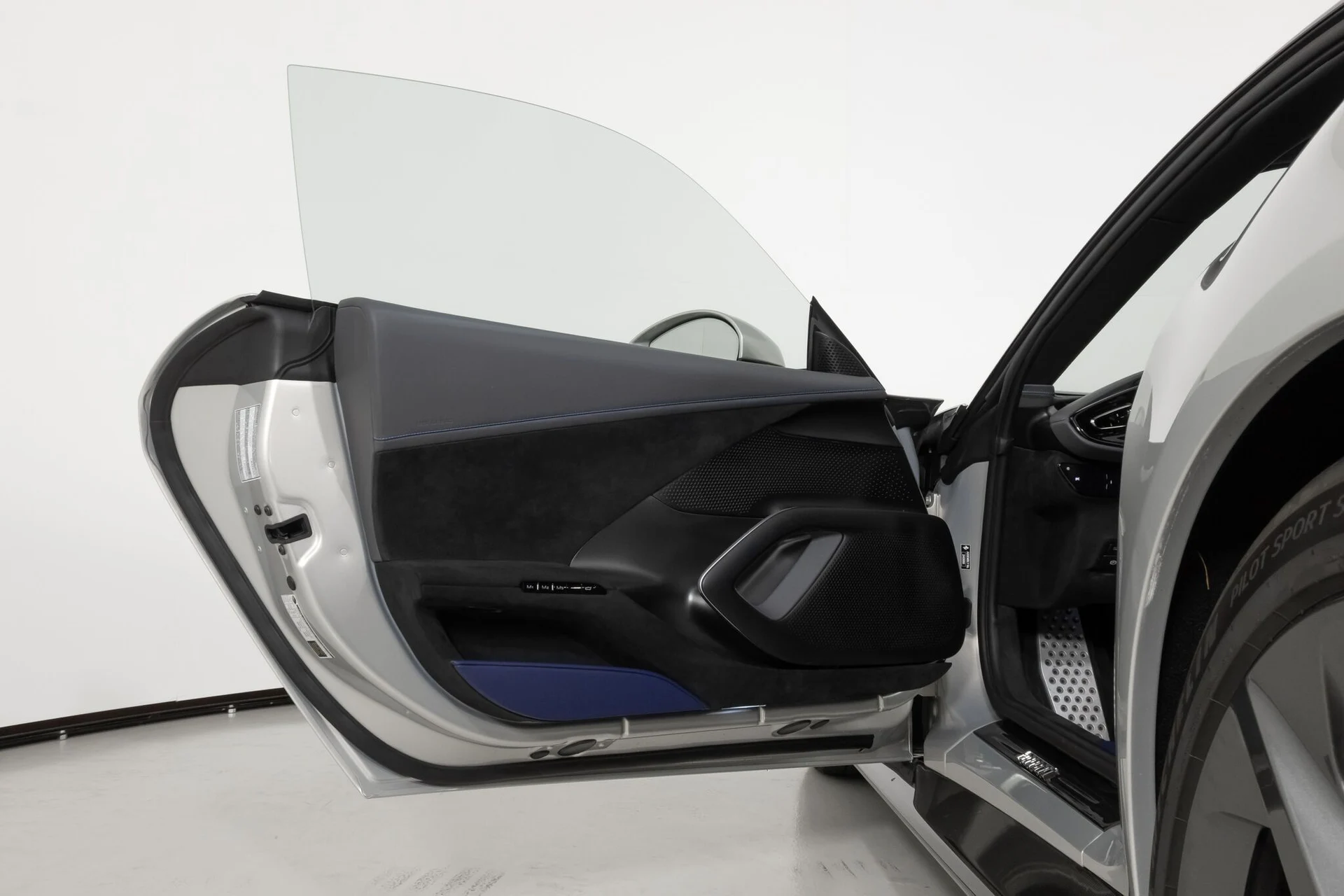 mph027_1303548136_a2070a8f7f630fd2ca42ed0f9dcbc96d_a083765ed5