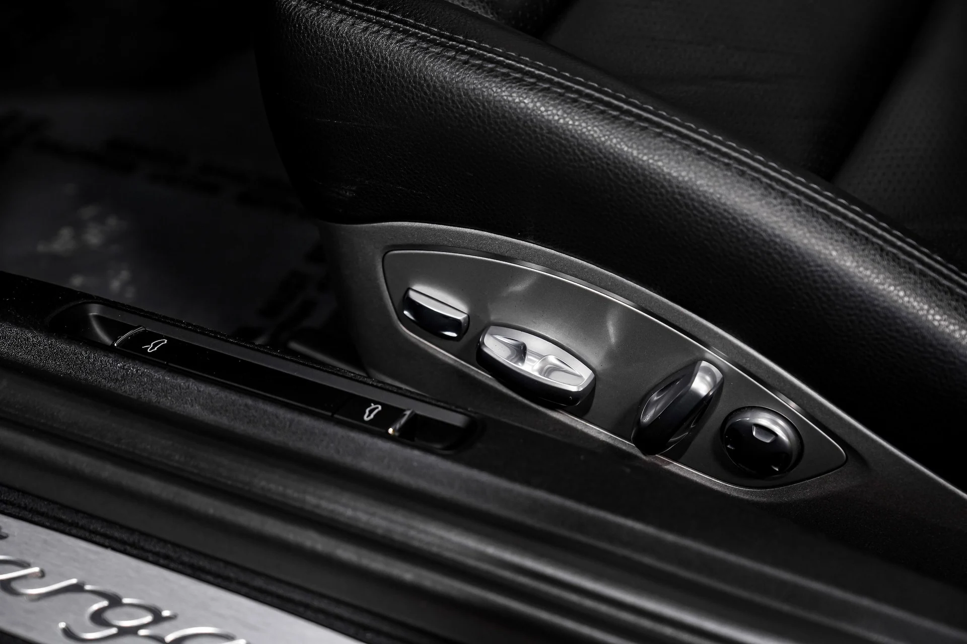 mph027_1308441833_212d6dd0954abad8596843b6d88b8e31x_239d19c642