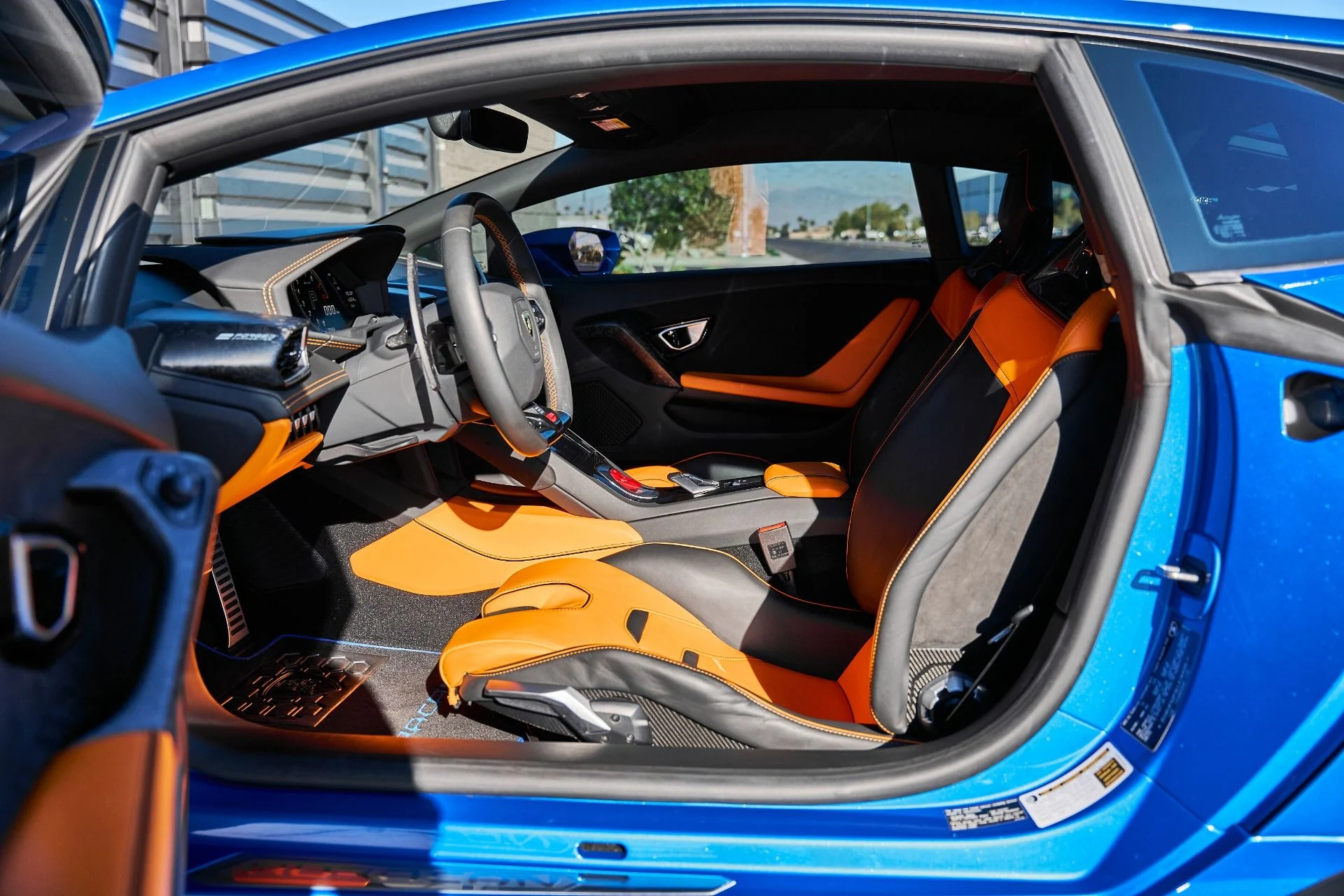 mph027_1313435290_Used_2020_Lamborghini_Huracan_EVO_Base_1766024305_71ba088f67