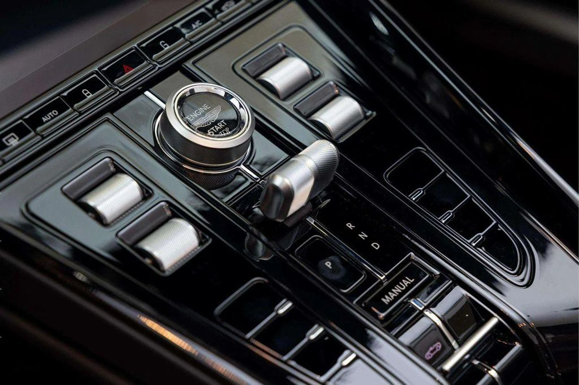 mph027_1318441181_Pa_OG_Jr_UO_Zaxfheslq_Vku_IV_Ei_U8_Q_c0426d71d5