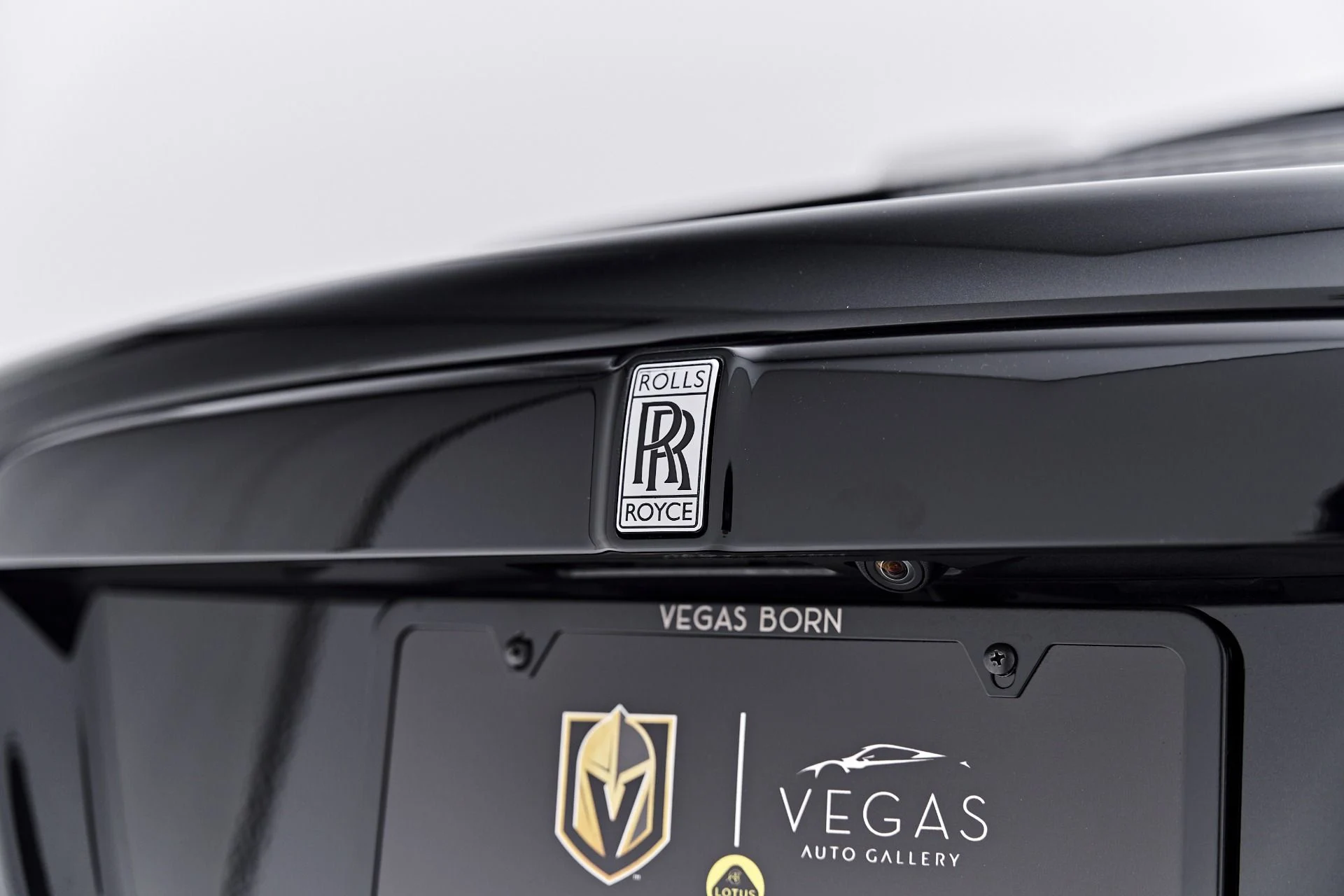 mph027_1334400724_Used_2019_Rolls_Royce_Dawn_Base_1790207911_158770b468