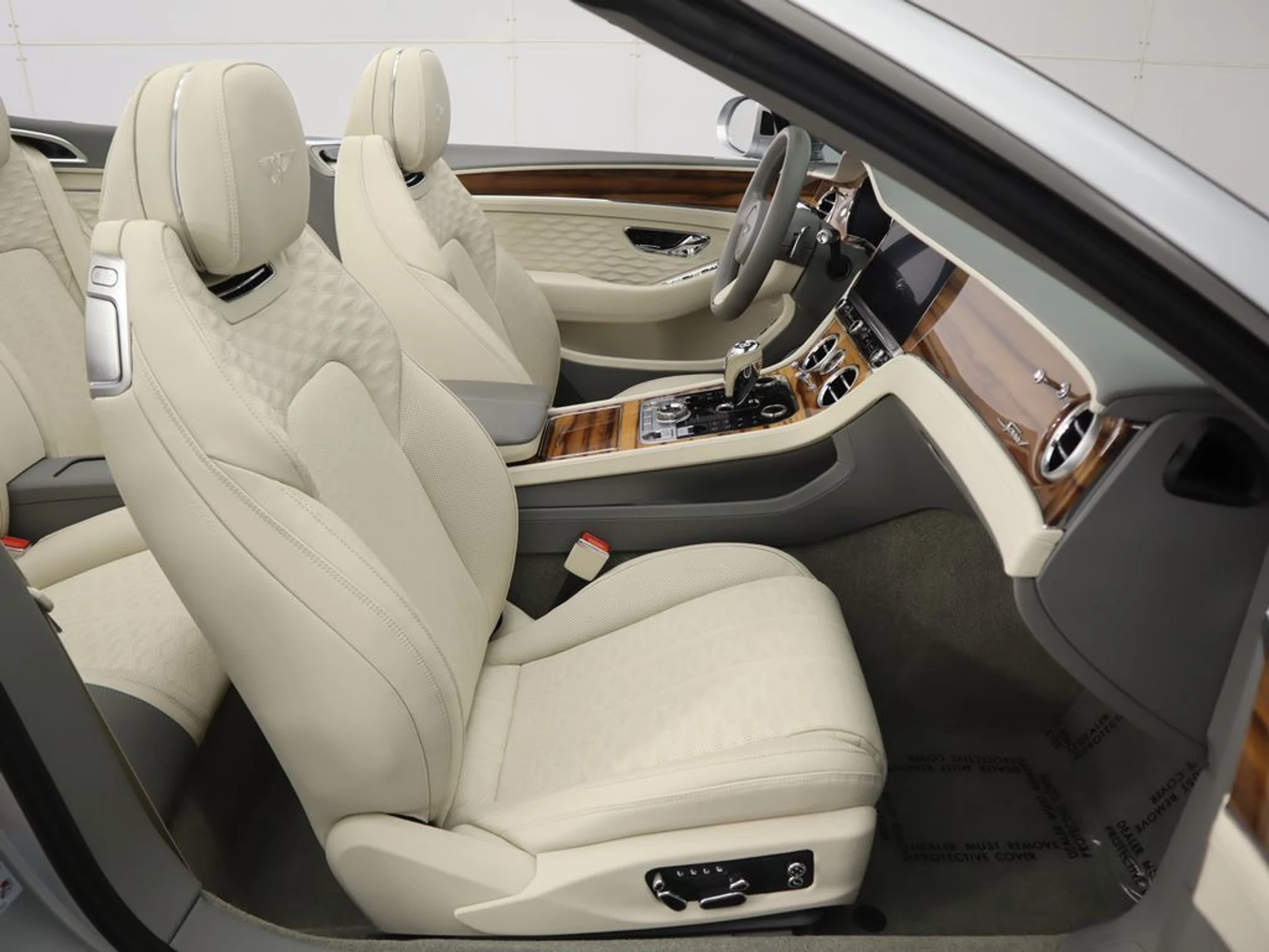 mph027_1339483130_used_2025_bentley_continental_gtspeedconvertible_8119_22974147_28_1024_efb58557e1