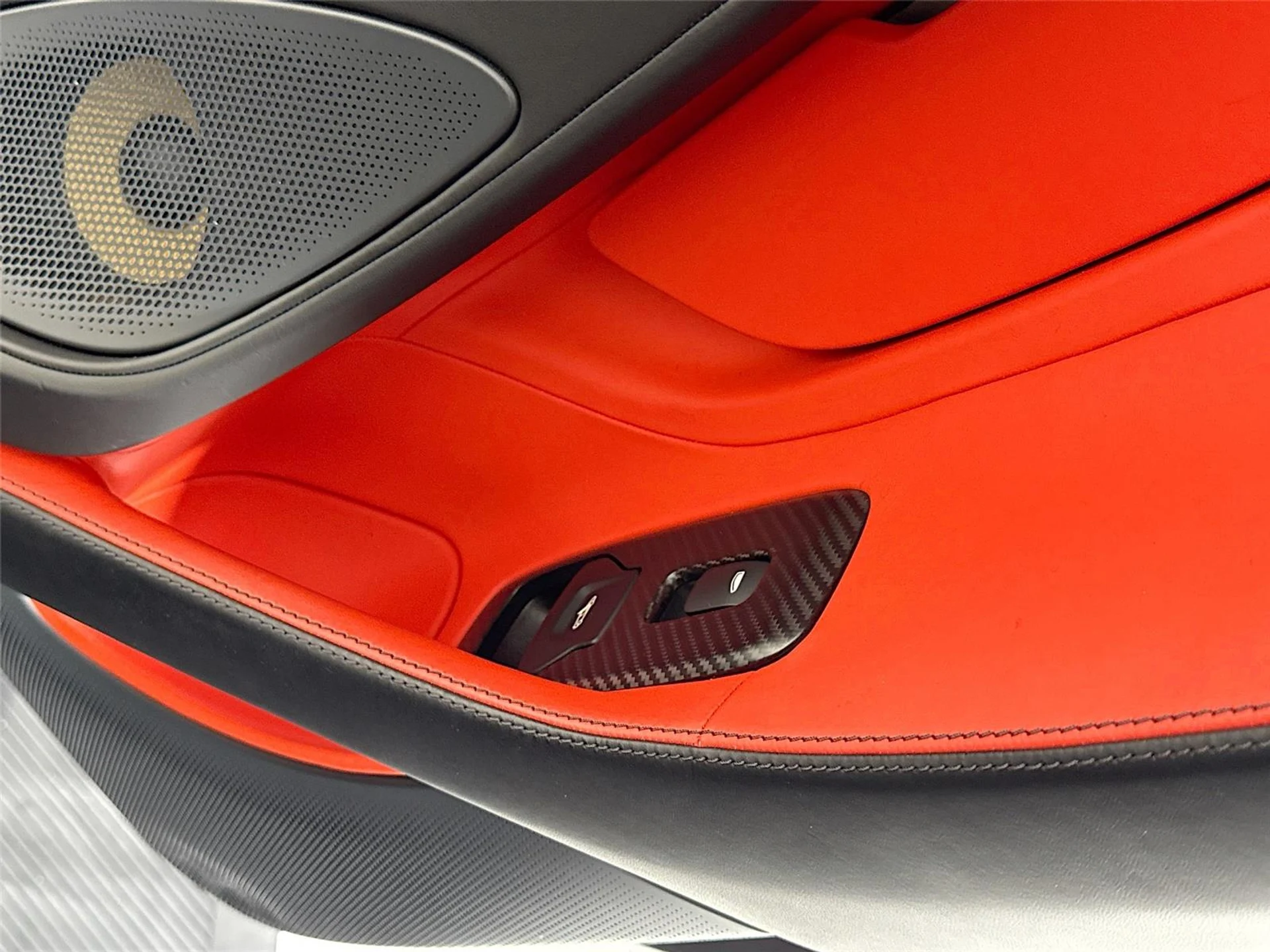 mph027_133963853_97a9a18f053d9d809cfe890ba60d682f_67b9e8f125